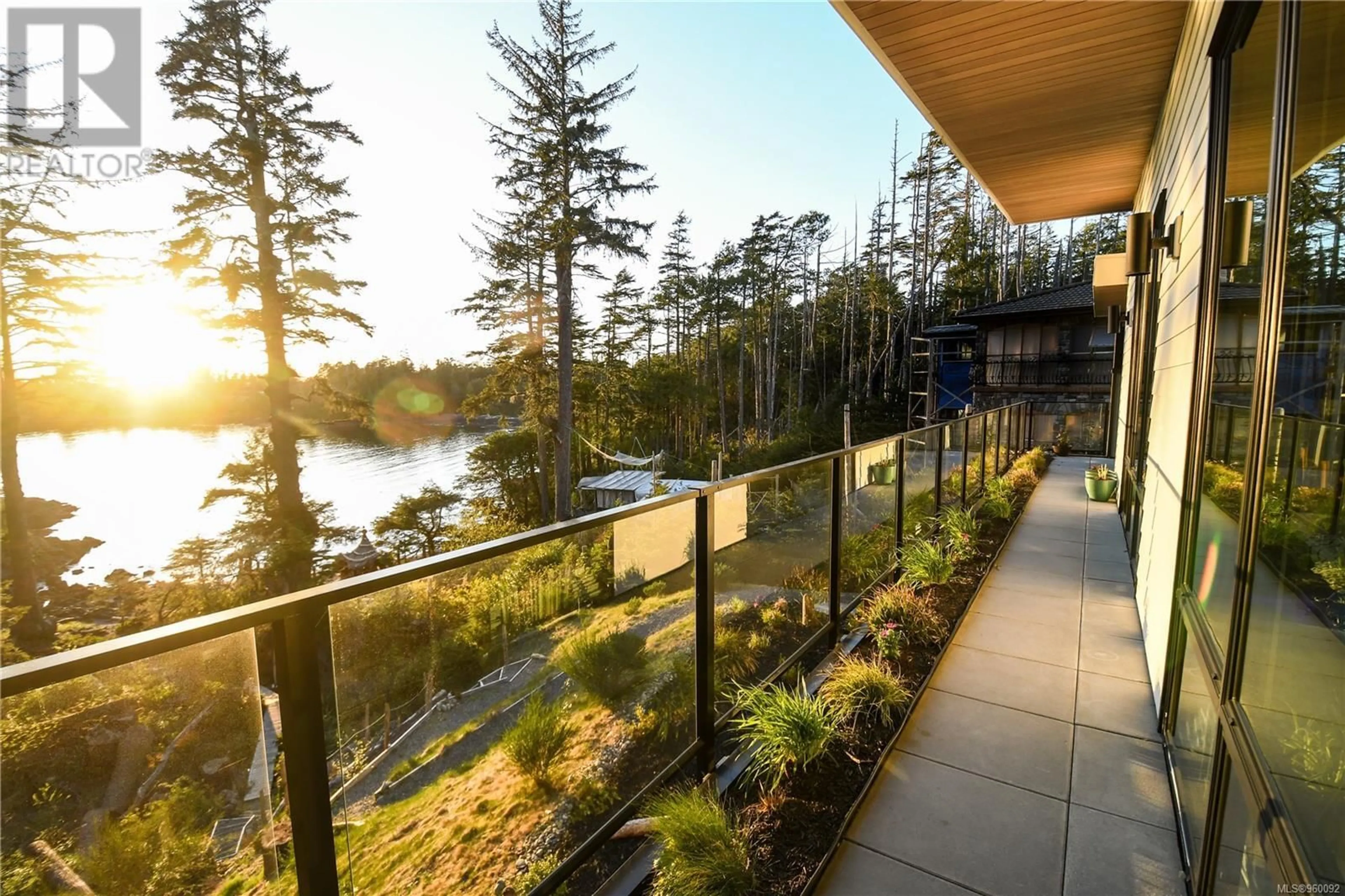 Frontside or backside of a home for 1118 Coral Way, Ucluelet British Columbia V0R3A0