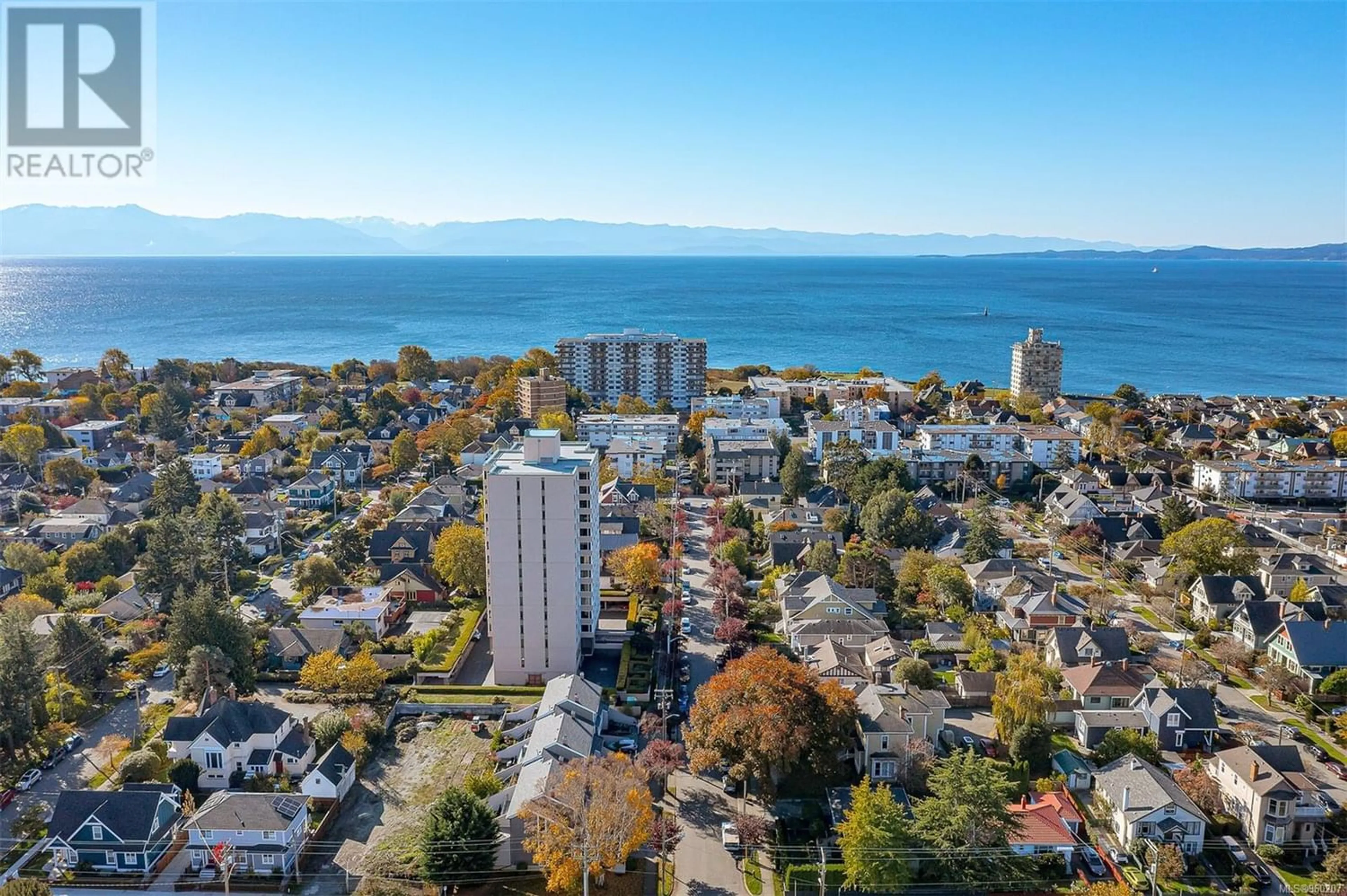 Lakeview for 904 139 Clarence St, Victoria British Columbia V8V2J1