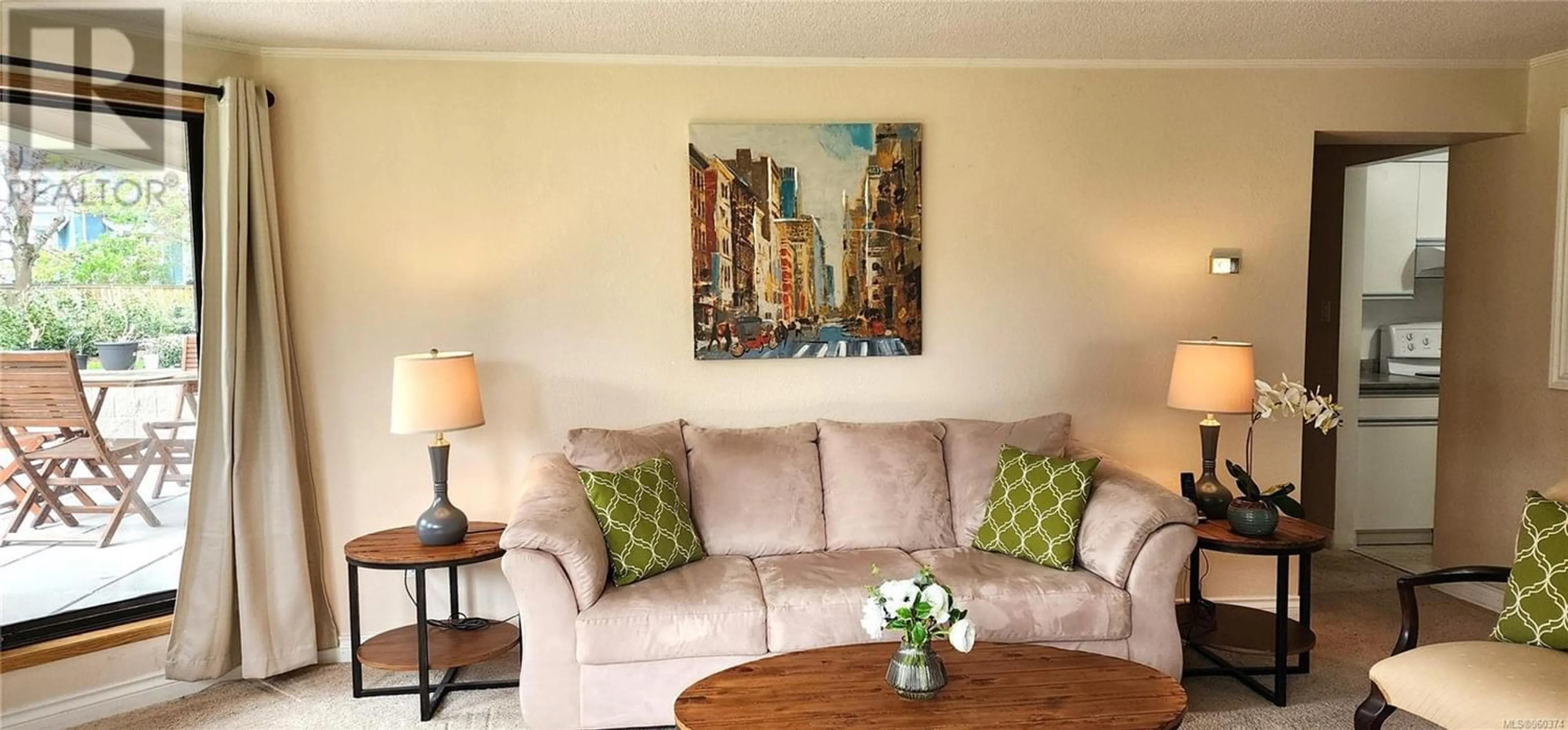 Living room for 108 1560 Hillside Ave, Victoria British Columbia V8T5B8