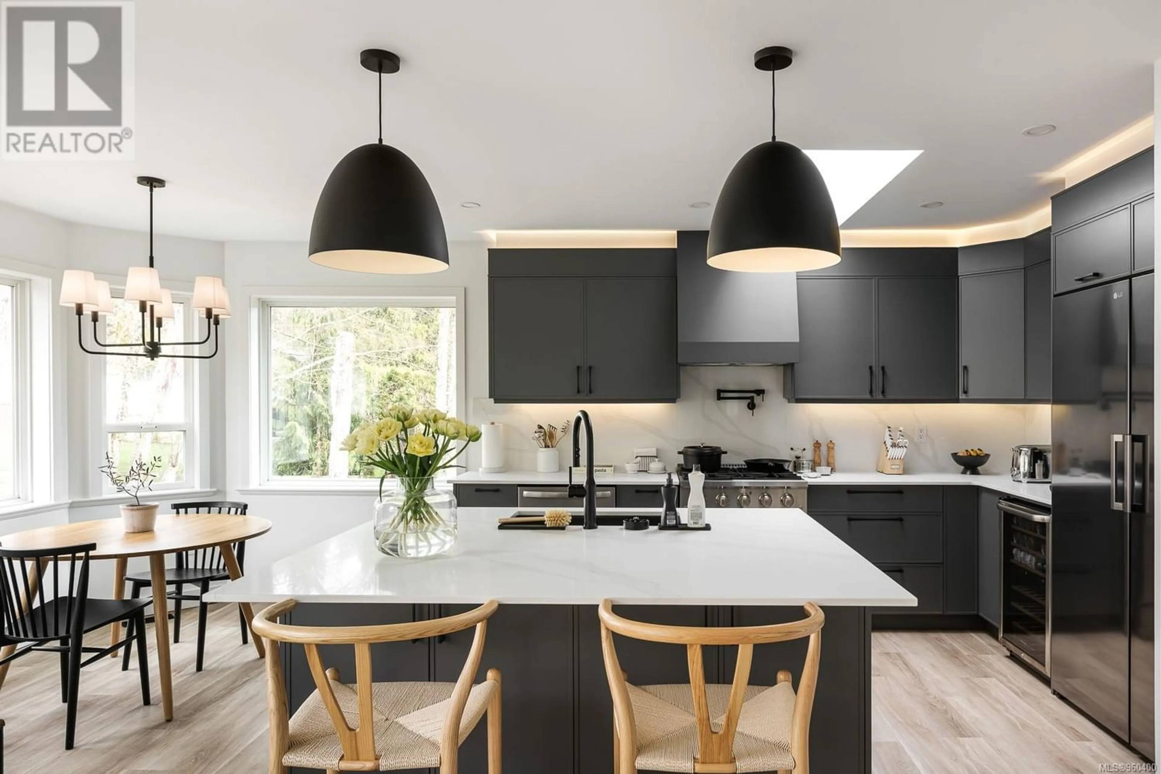 Contemporary kitchen for 3519 Hidden Oaks Cres, Cobble Hill British Columbia V0R1L4