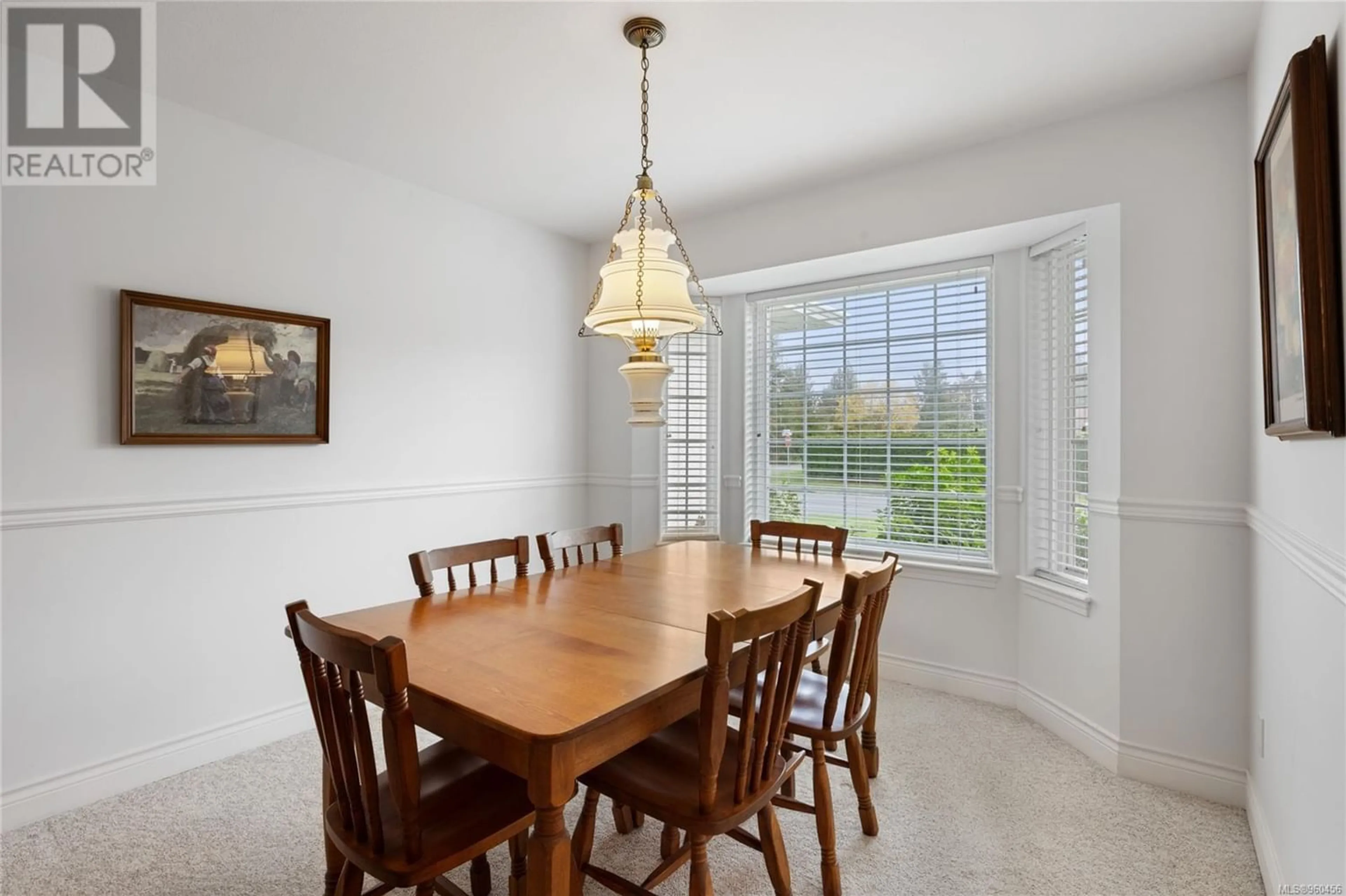 Dining room for 822 Redonda Pl, Qualicum Beach British Columbia V9K1R4