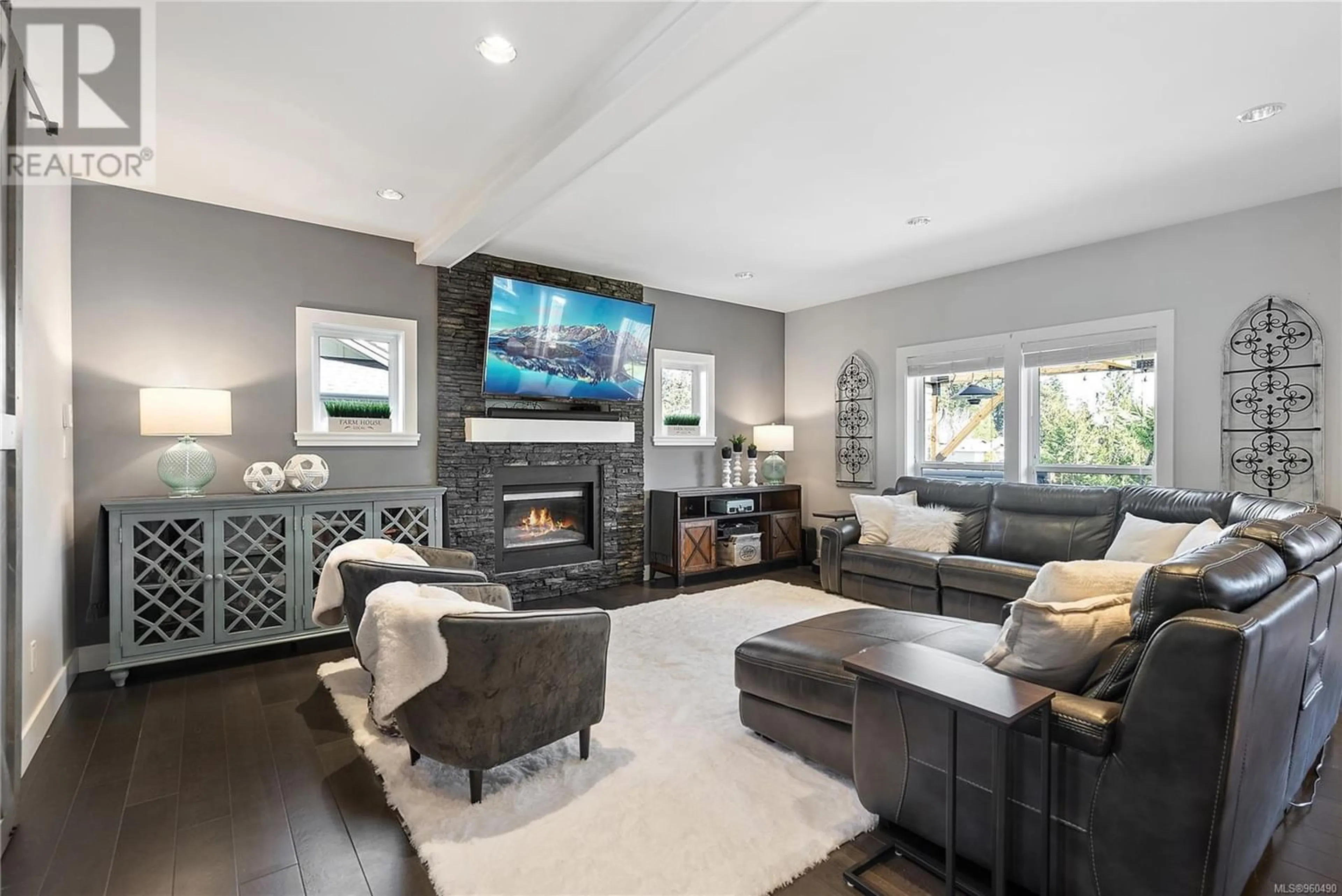 Living room for 3437 Hopwood Pl, Colwood British Columbia V9C0J1