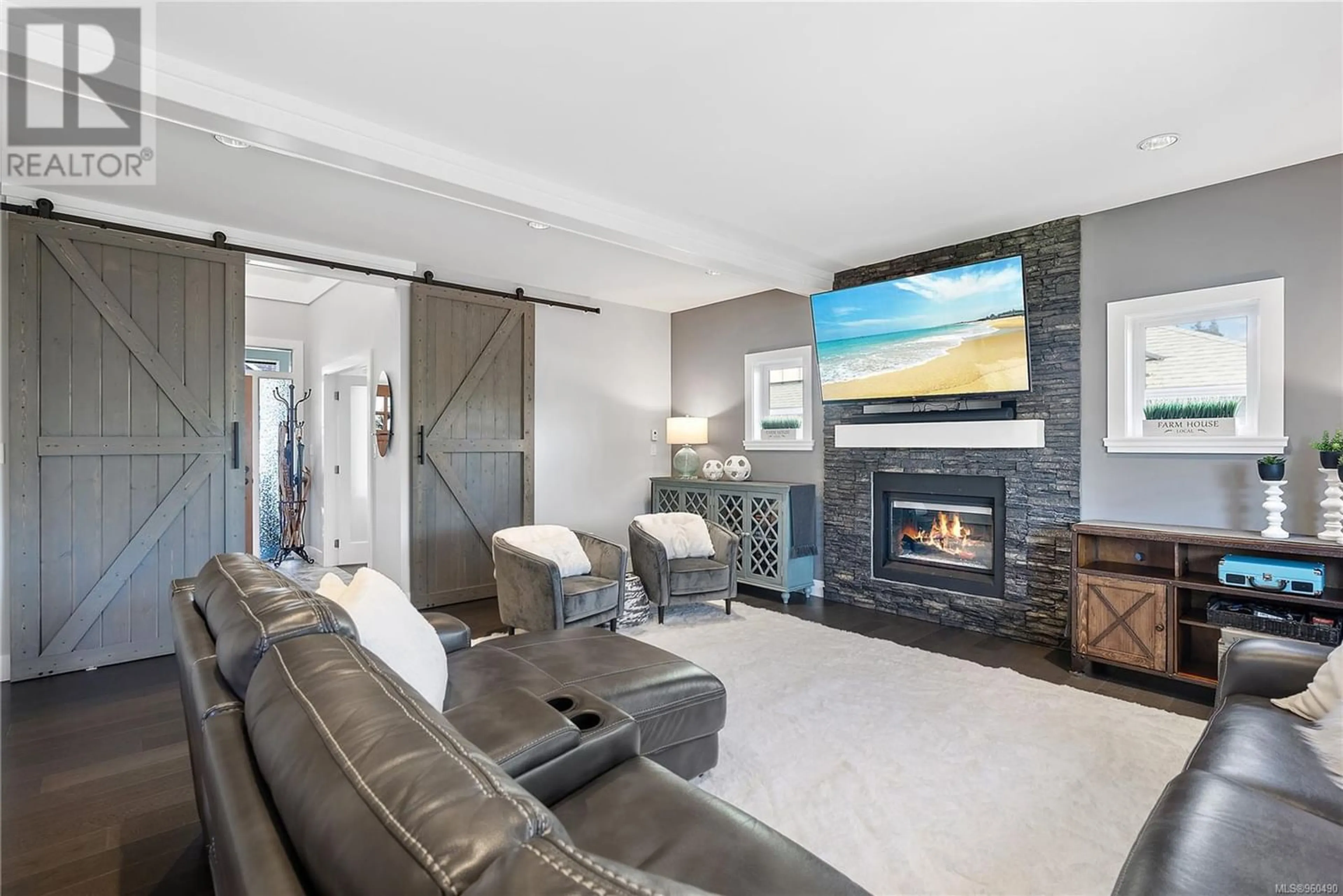 Living room for 3437 Hopwood Pl, Colwood British Columbia V9C0J1