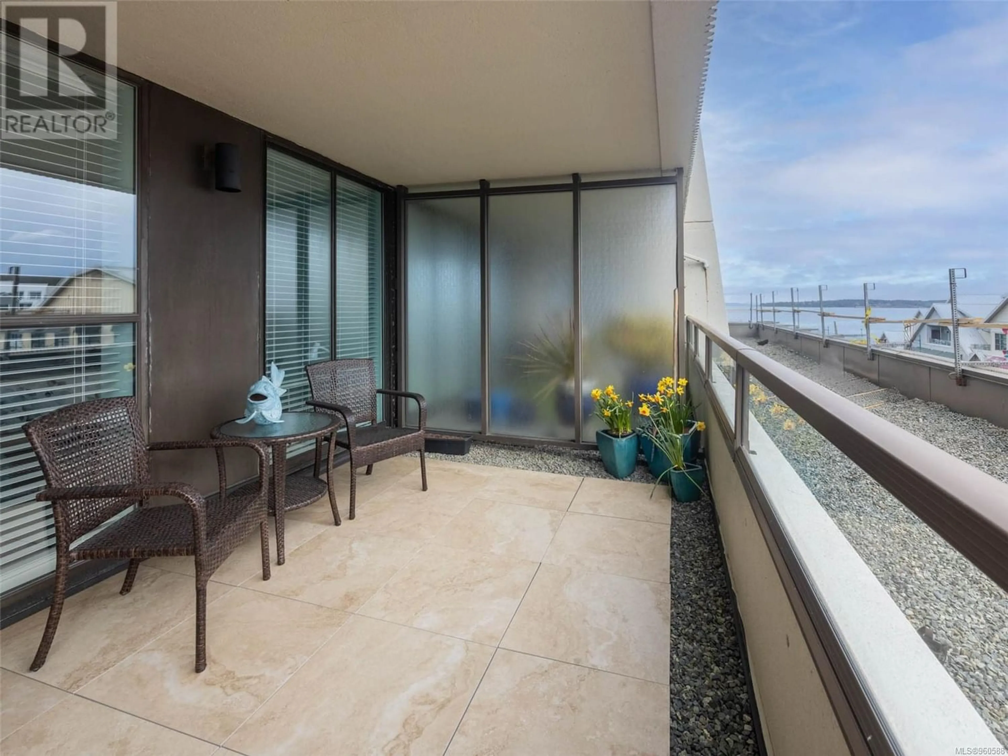 Balcony in the apartment for 218 9805 Second St, Sidney British Columbia V8L4T9