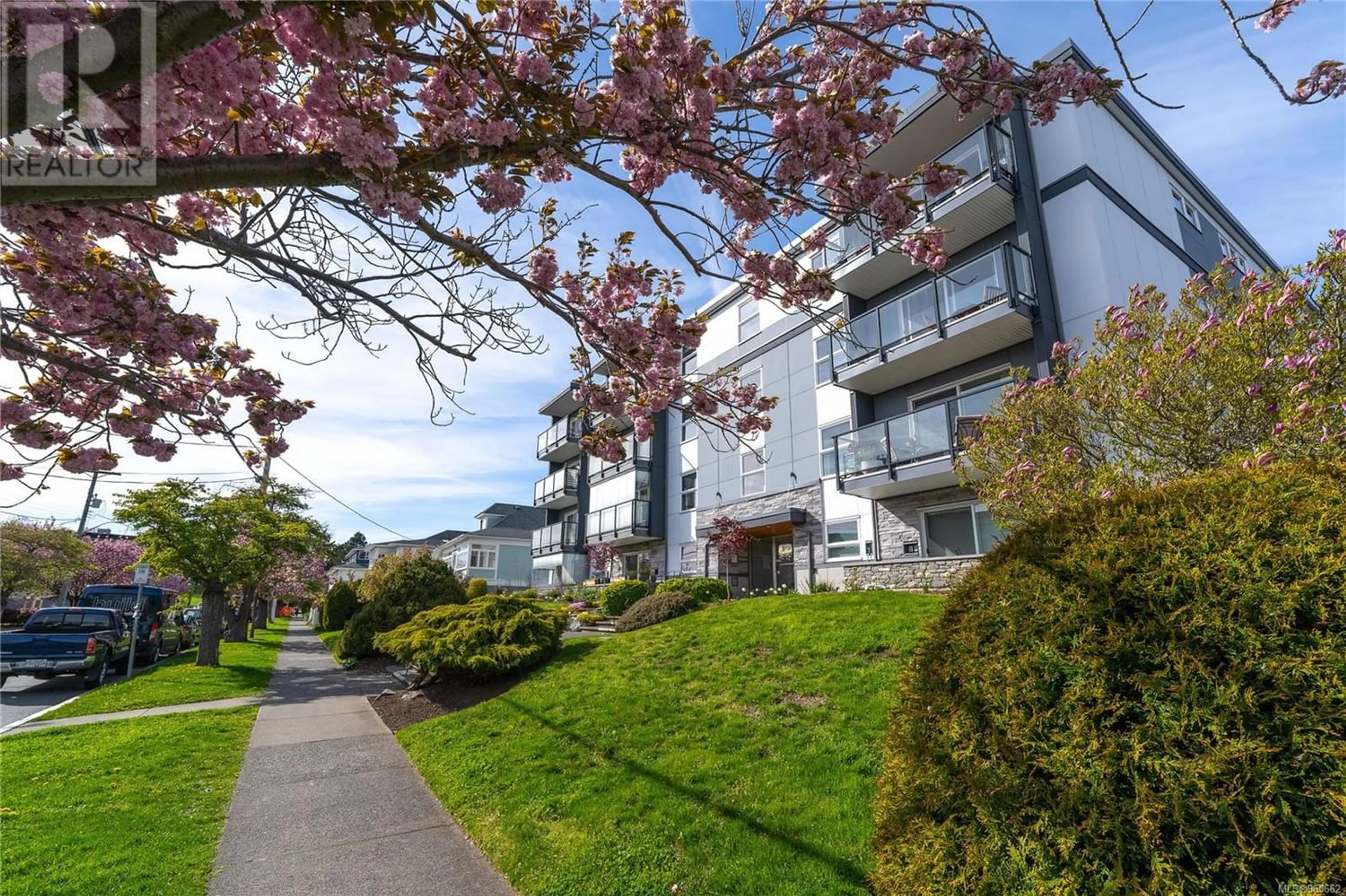 A pic from exterior of the house or condo for 202 1040 Southgate St, Victoria British Columbia V8V2Z2