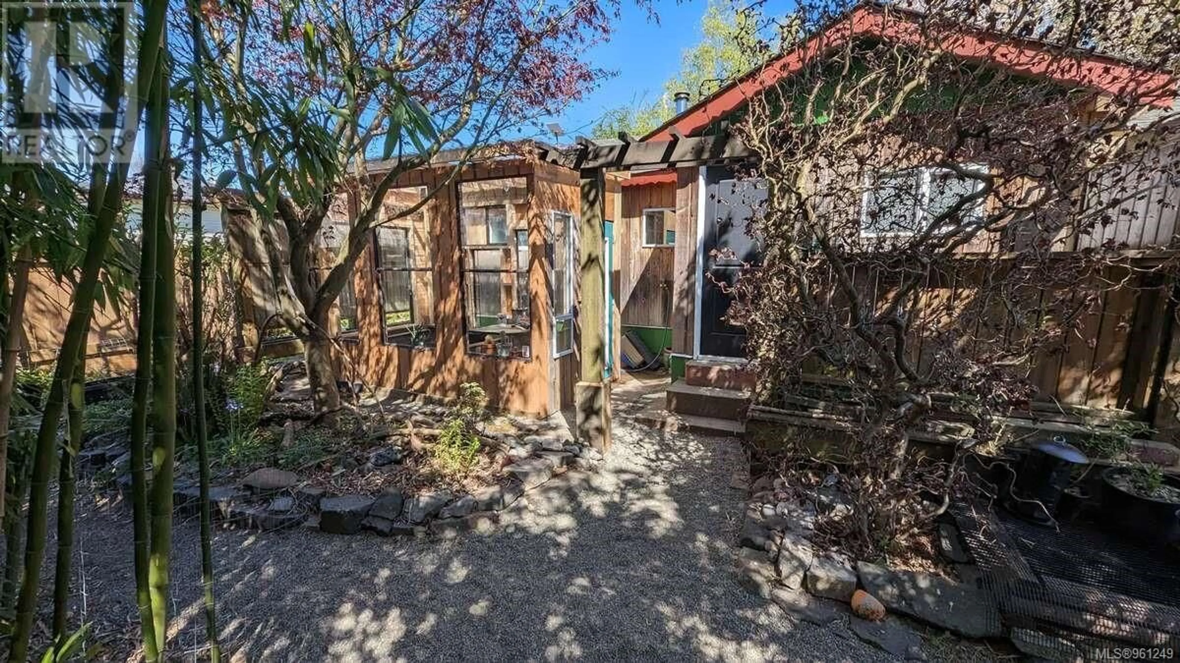 A pic from outside/outdoor area/front of a property/back of a property/a pic from drone, street for 1911 19TH AVENUE, Campbell River British Columbia V9W4M8