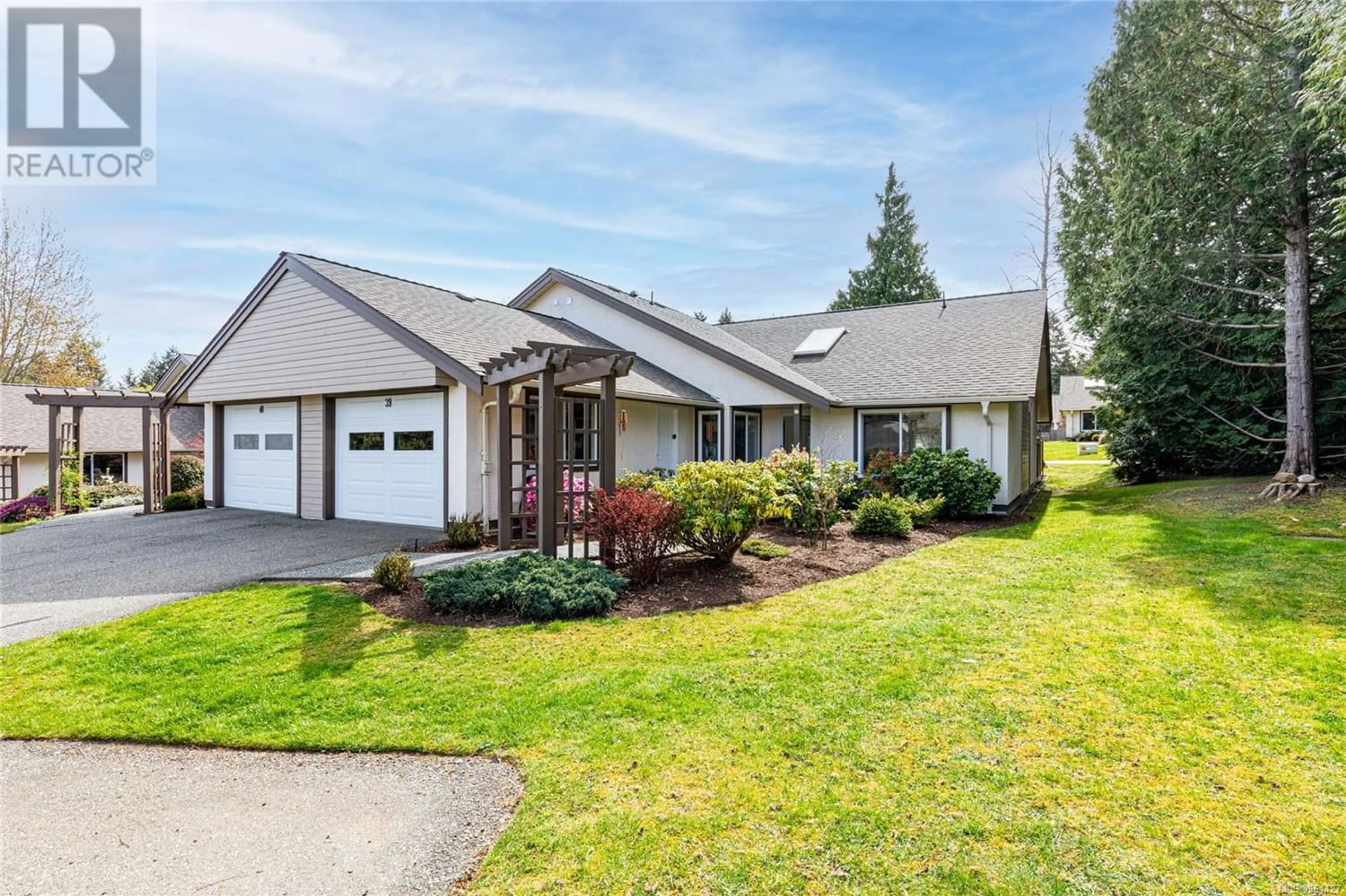 Frontside or backside of a home for 39 885 Berwick Rd S, Qualicum Beach British Columbia V9K1N7