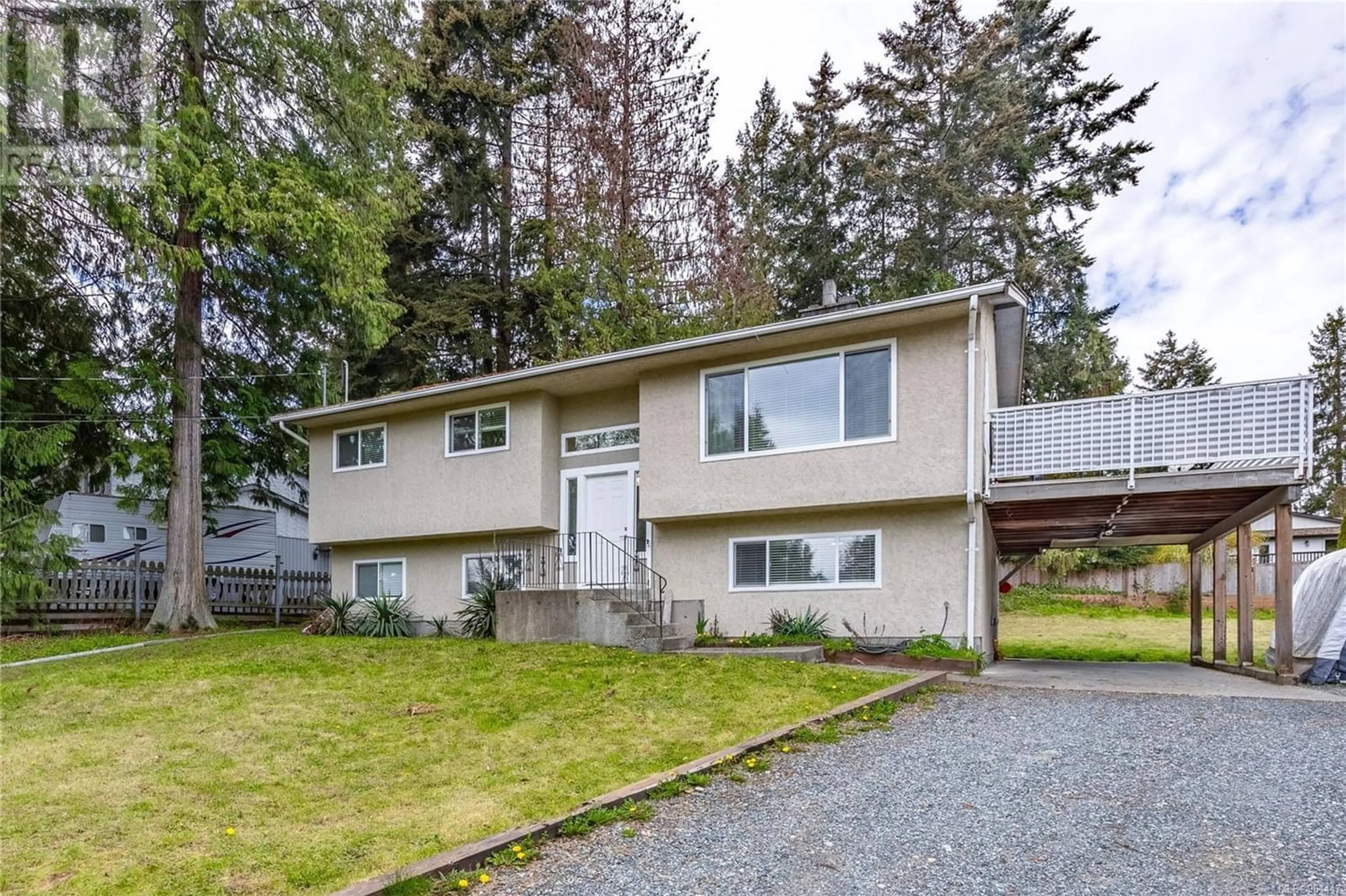 Frontside or backside of a home for 6833 Philip Rd, Lantzville British Columbia V0R2H0