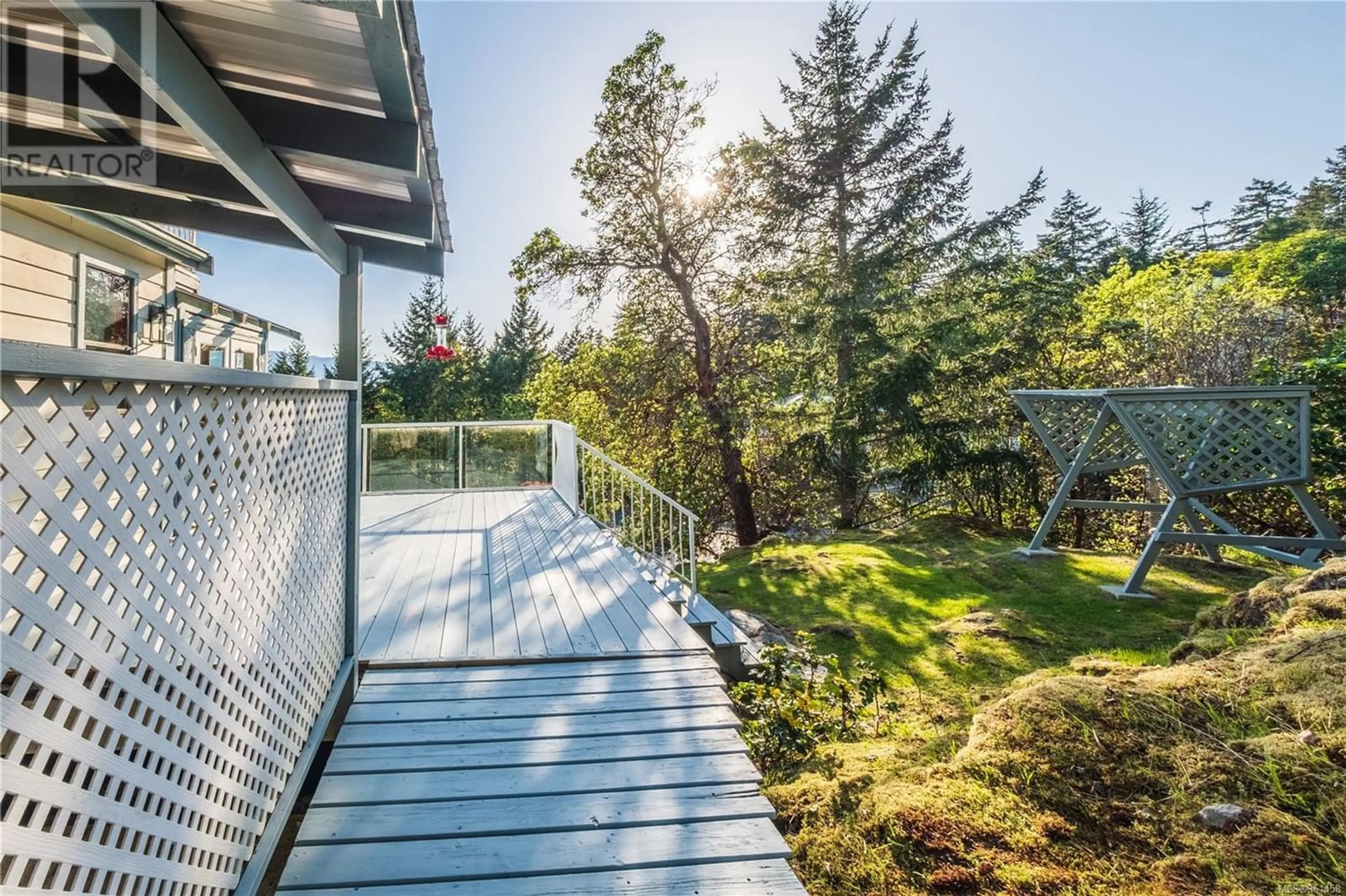 Patio for 359 Nottingham Dr, Nanaimo British Columbia V9T4T1