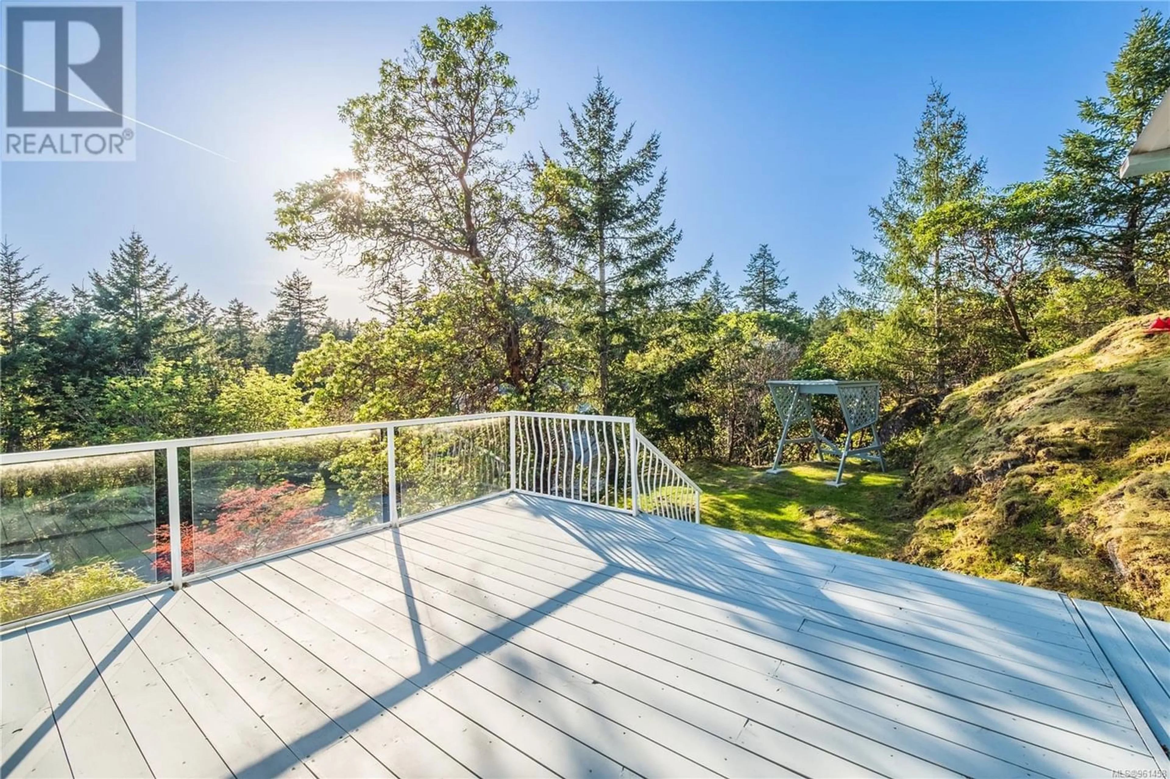 Patio for 359 Nottingham Dr, Nanaimo British Columbia V9T4T1