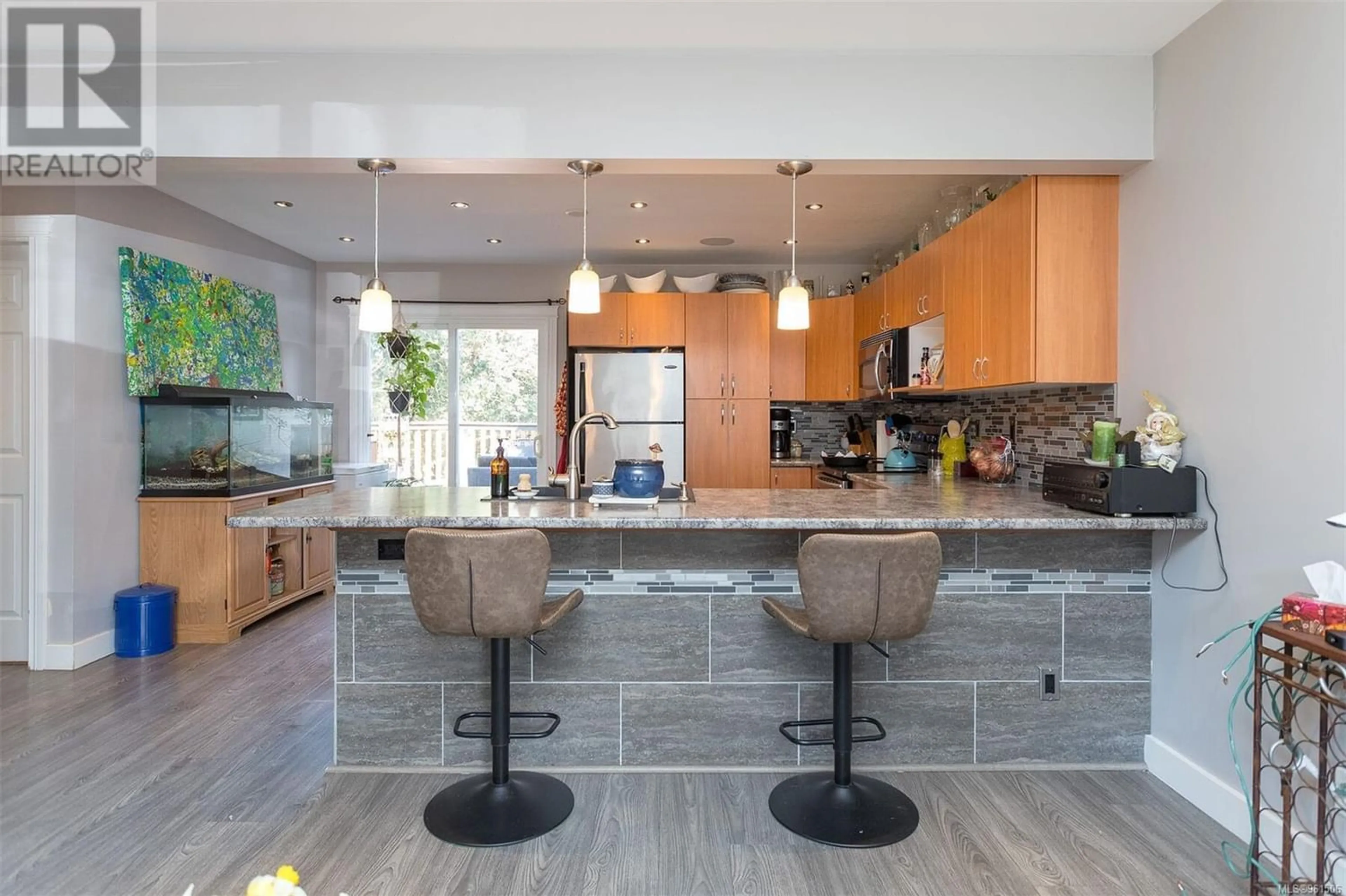 Contemporary kitchen for A 596 Langholme Dr, Colwood British Columbia V9C1M2