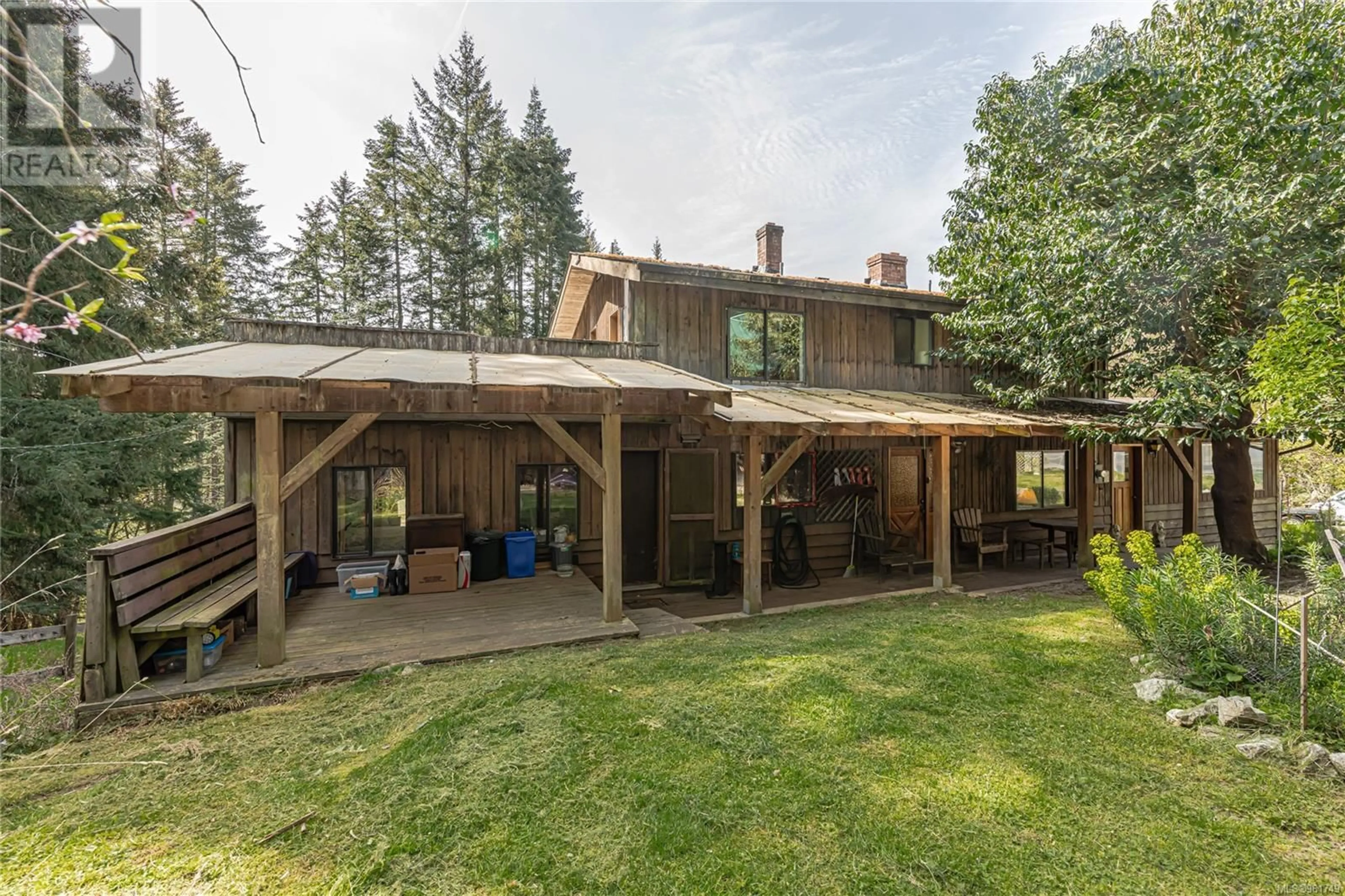 Patio, cottage for 777 Beaver Point Rd, Salt Spring British Columbia V8K1X9