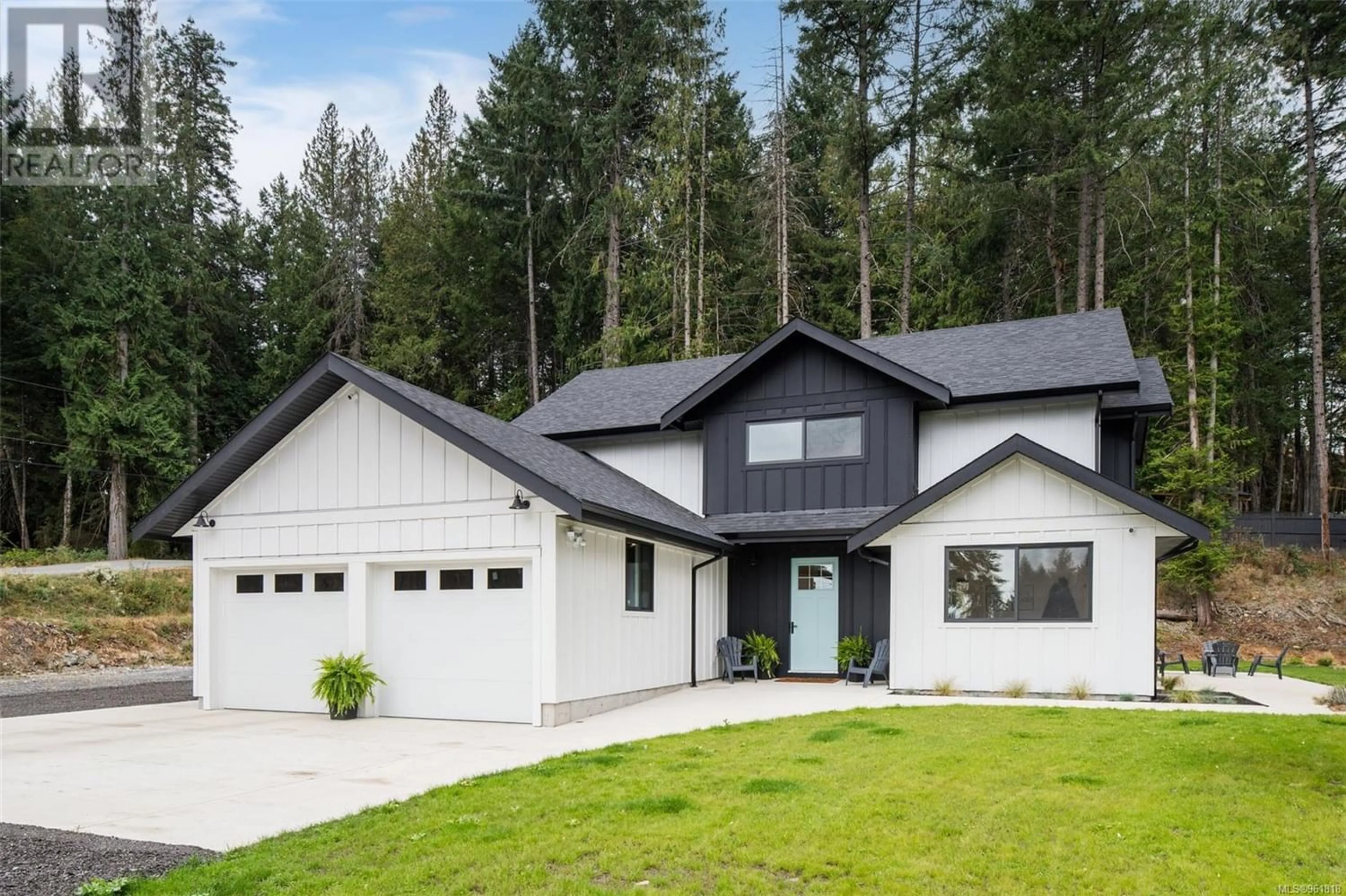 Home with vinyl exterior material for 657 Gowlland Rd, Highlands British Columbia V9B6R9