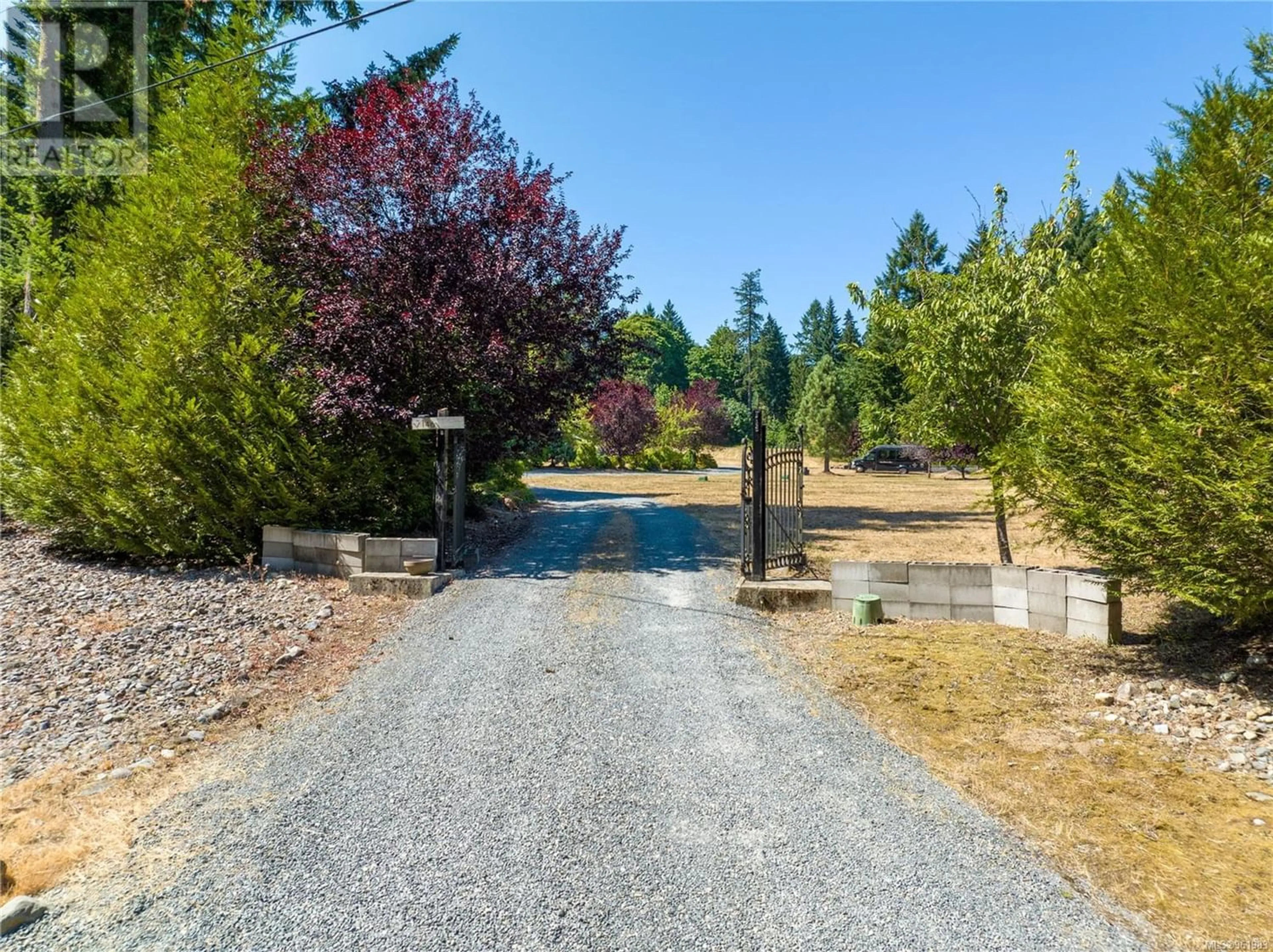 Fenced yard for 7146 Vipond Rd, Nanaimo British Columbia V9T6H1