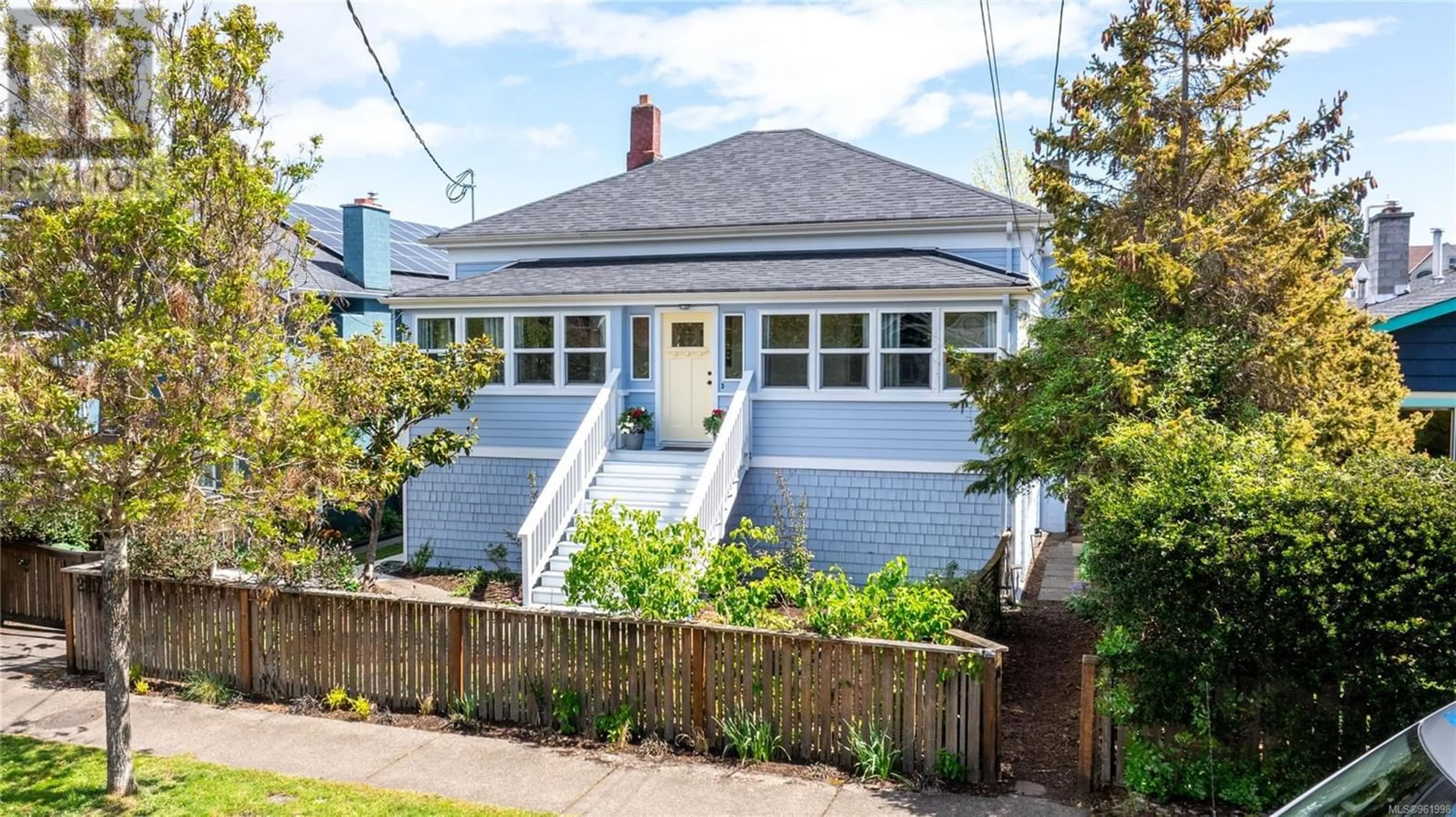 Frontside or backside of a home for 2217 Lydia St, Victoria British Columbia V8R4K6
