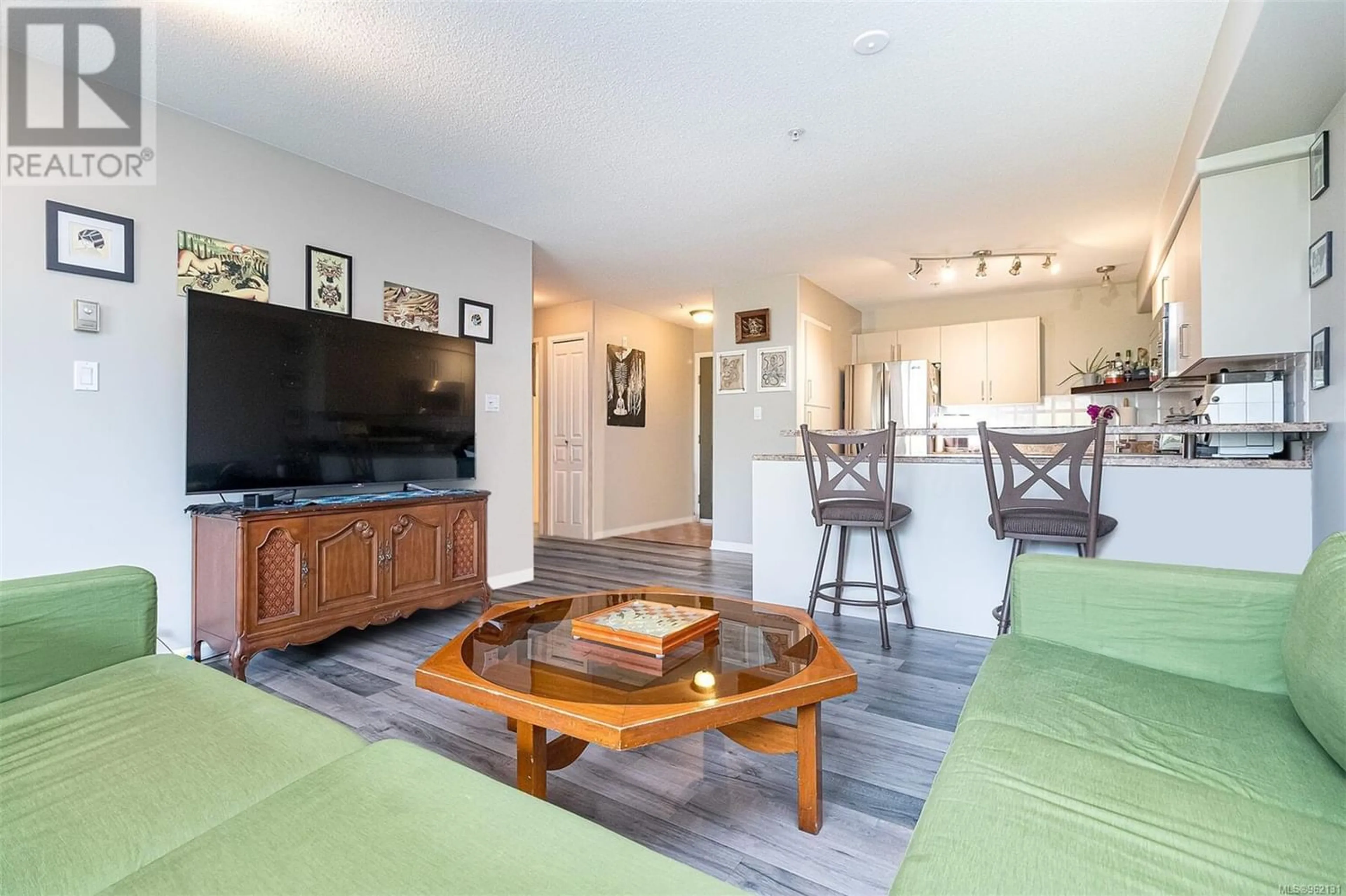 Living room for 202 27 Songhees Rd, Victoria British Columbia V9A7M6