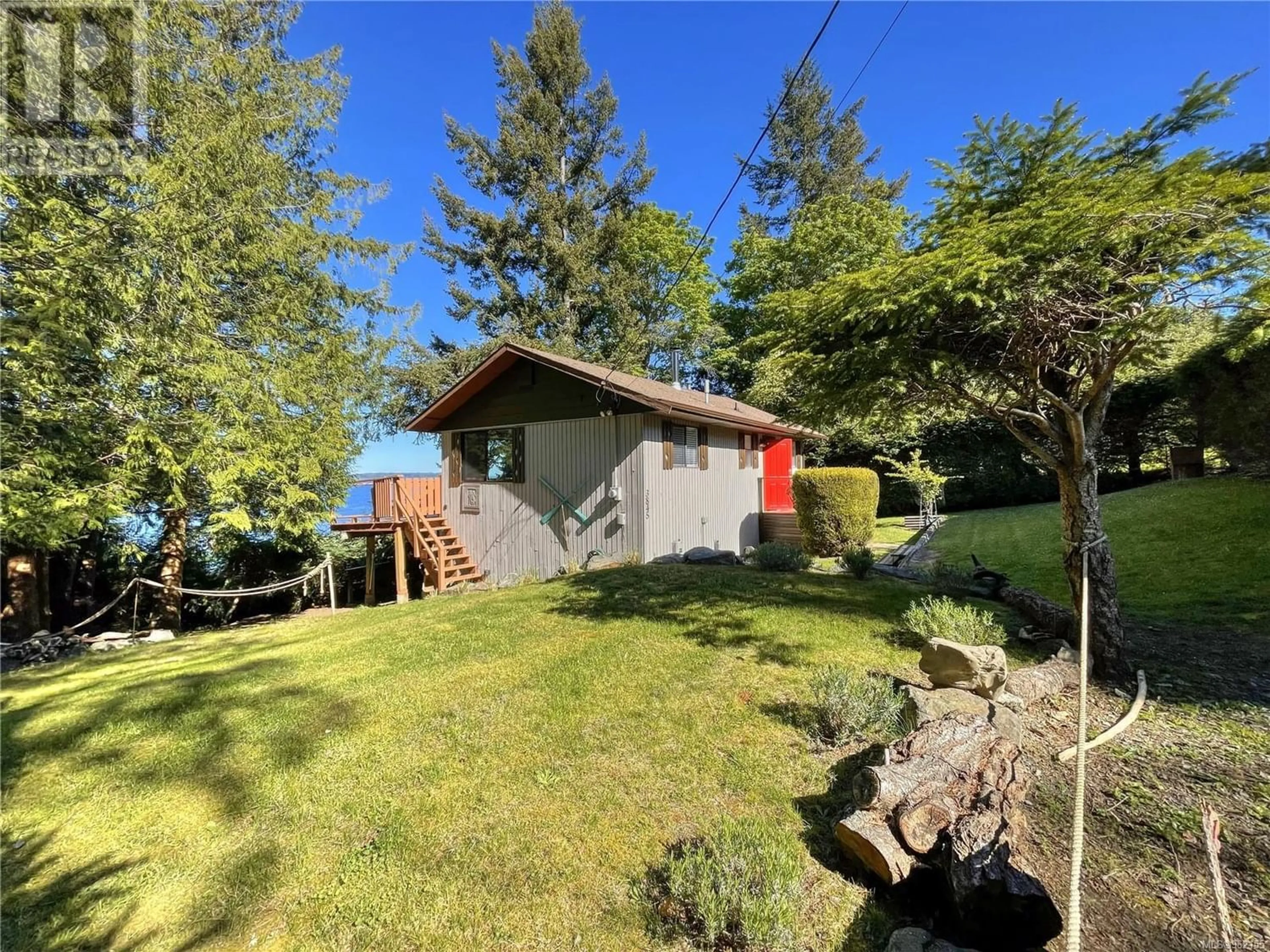 Cottage for 3845 Shingle Spit Rd, Hornby Island British Columbia V0R1Z0