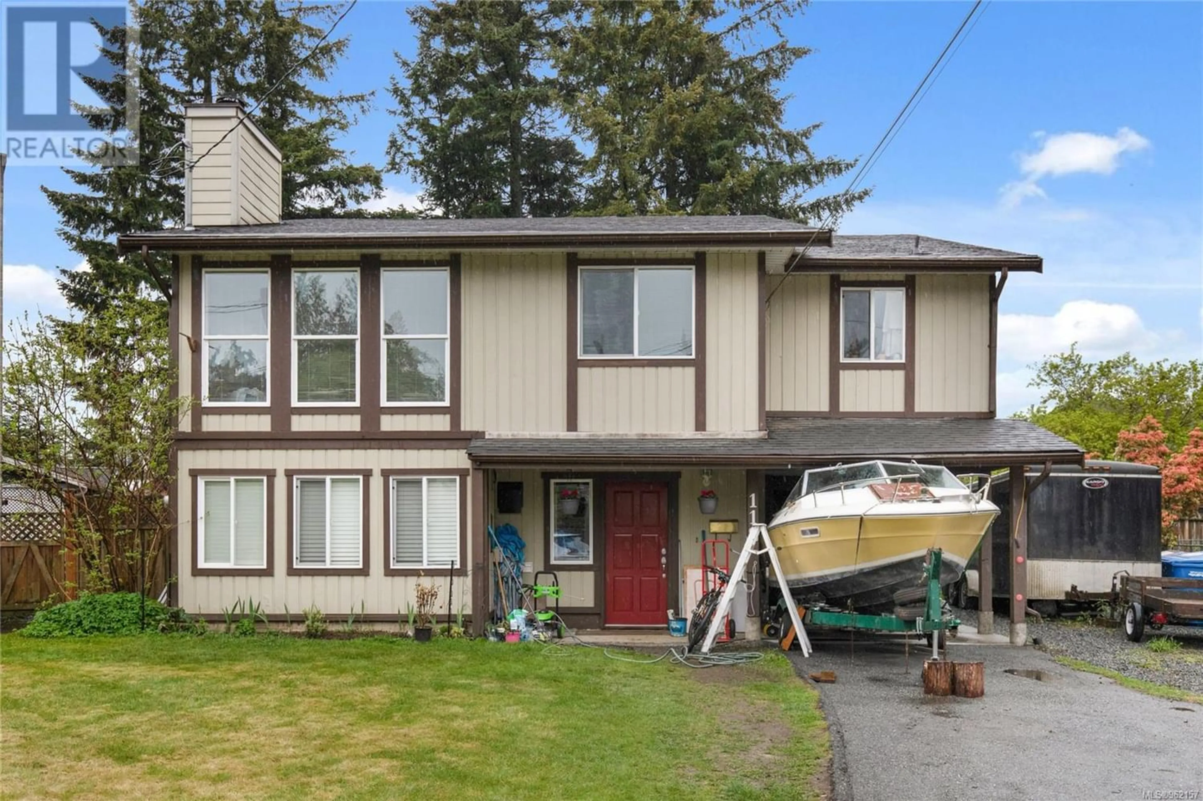 Frontside or backside of a home for 112 Sussex Pl, Nanaimo British Columbia V9T4V8