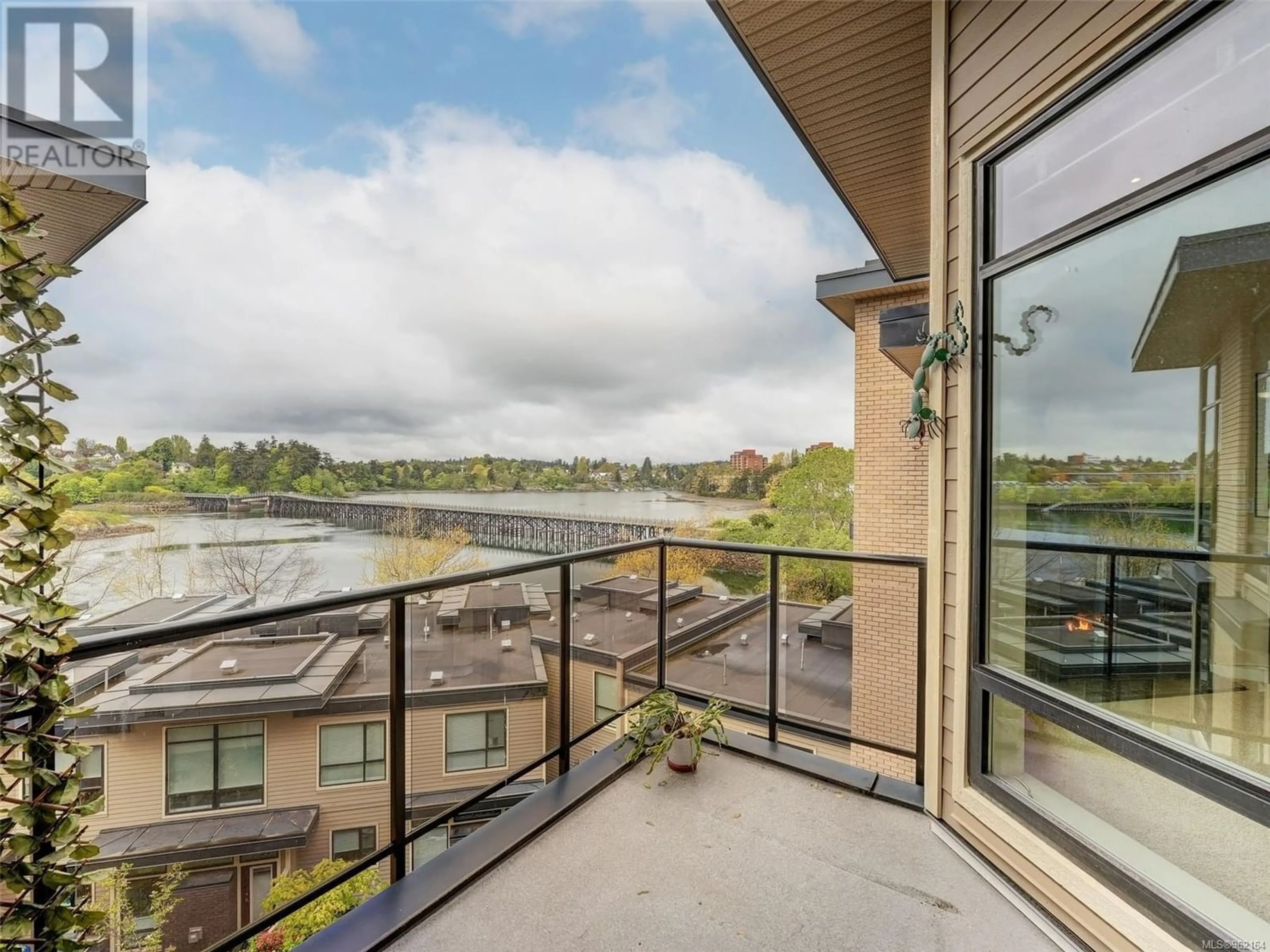 Lakeview for 408 330 Waterfront Cres, Victoria British Columbia V8T5K3
