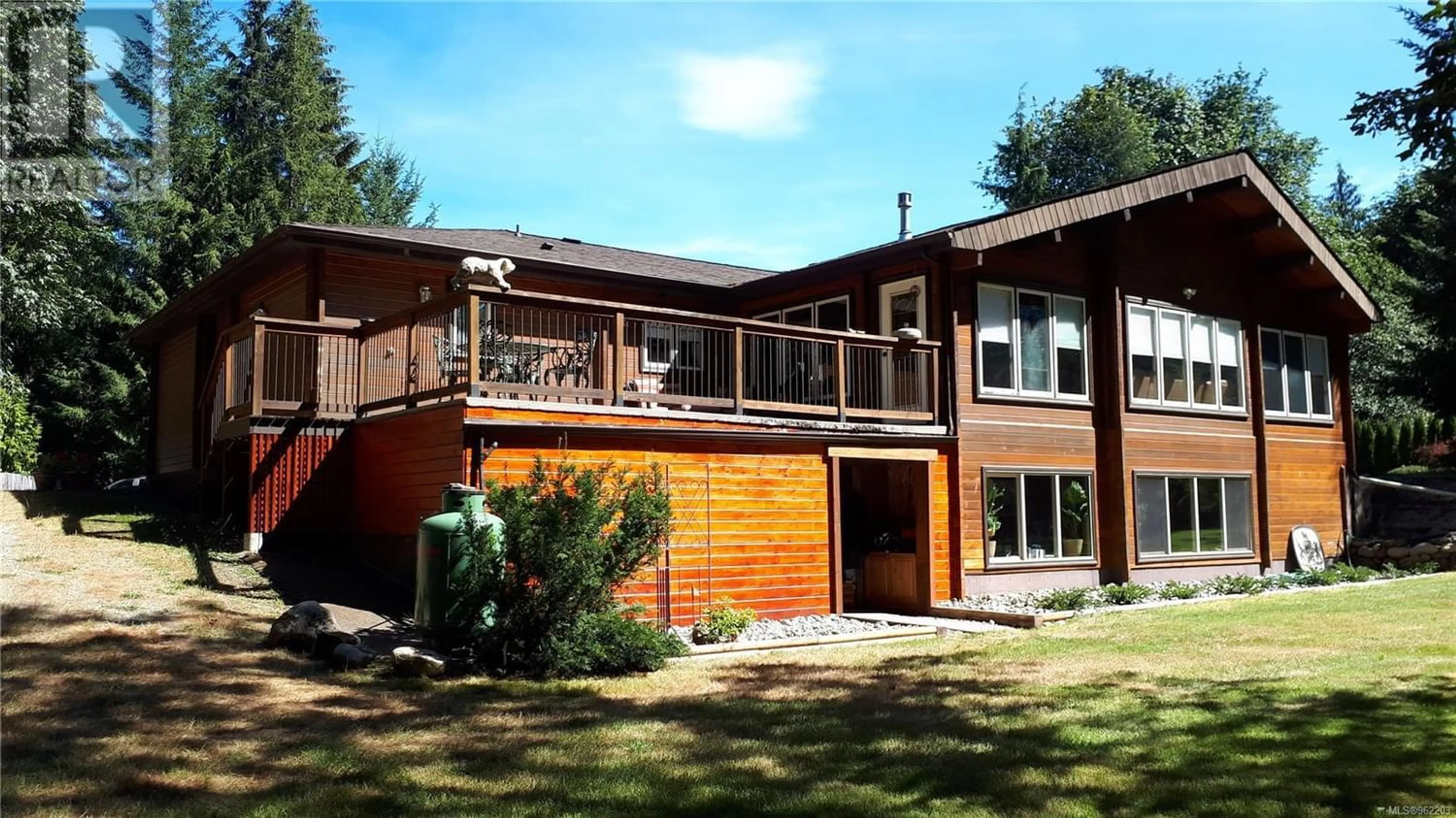 Frontside or backside of a home, cottage for 6744 Wall St, Honeymoon Bay British Columbia V0R1Y0