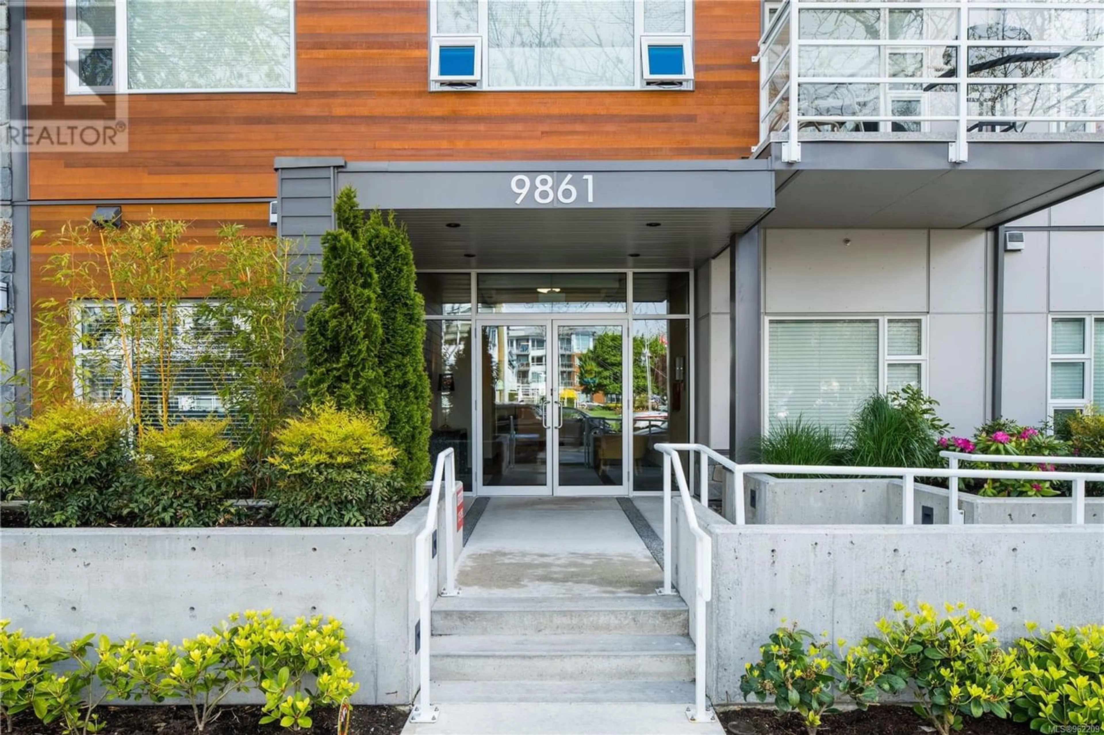 A pic from exterior of the house or condo for 306 9861 Third St, Sidney British Columbia V8L3A8