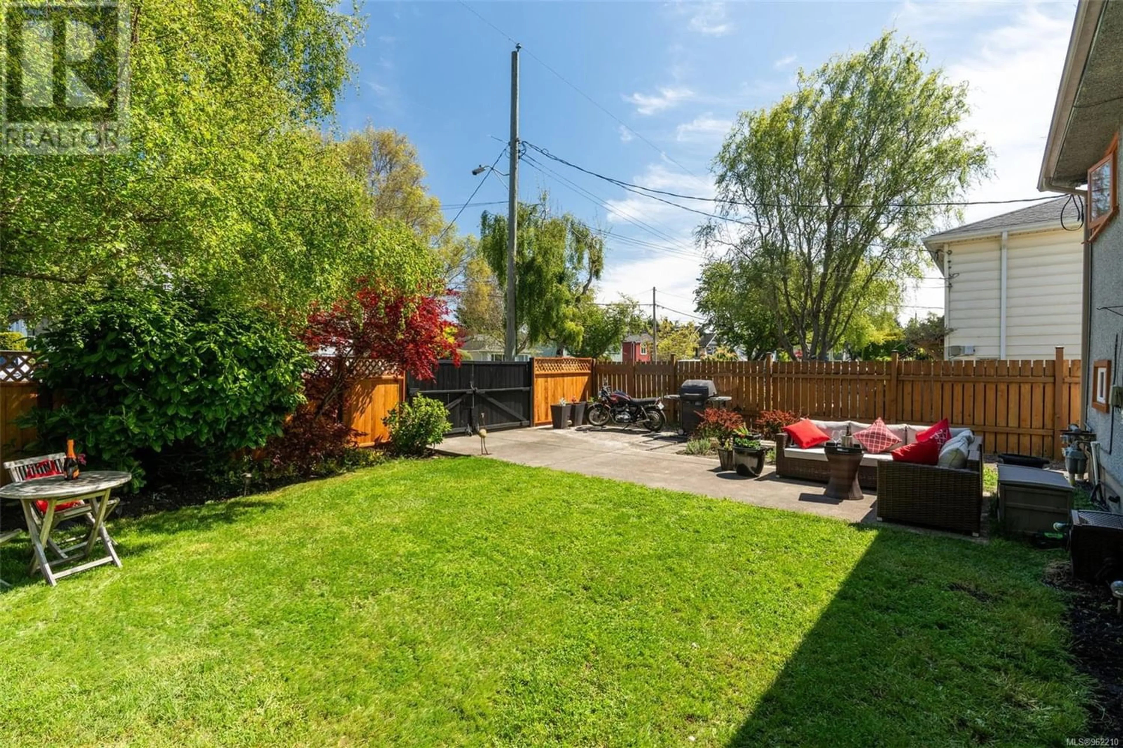 Patio, the fenced backyard for 1451 Brooke St, Victoria British Columbia V8S1M4