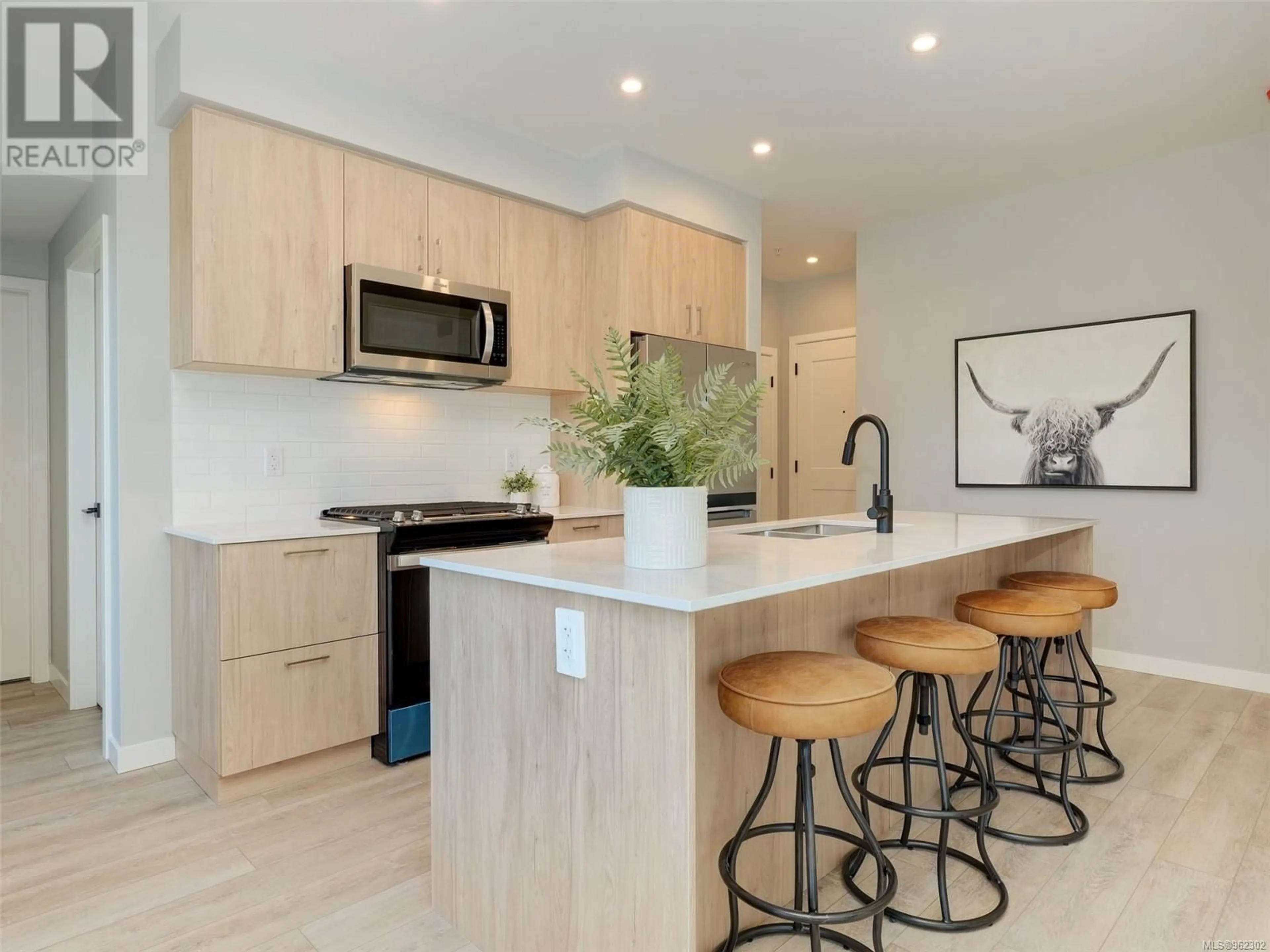 Contemporary kitchen for 514 654 Granderson Rd, Langford British Columbia V9B0N8