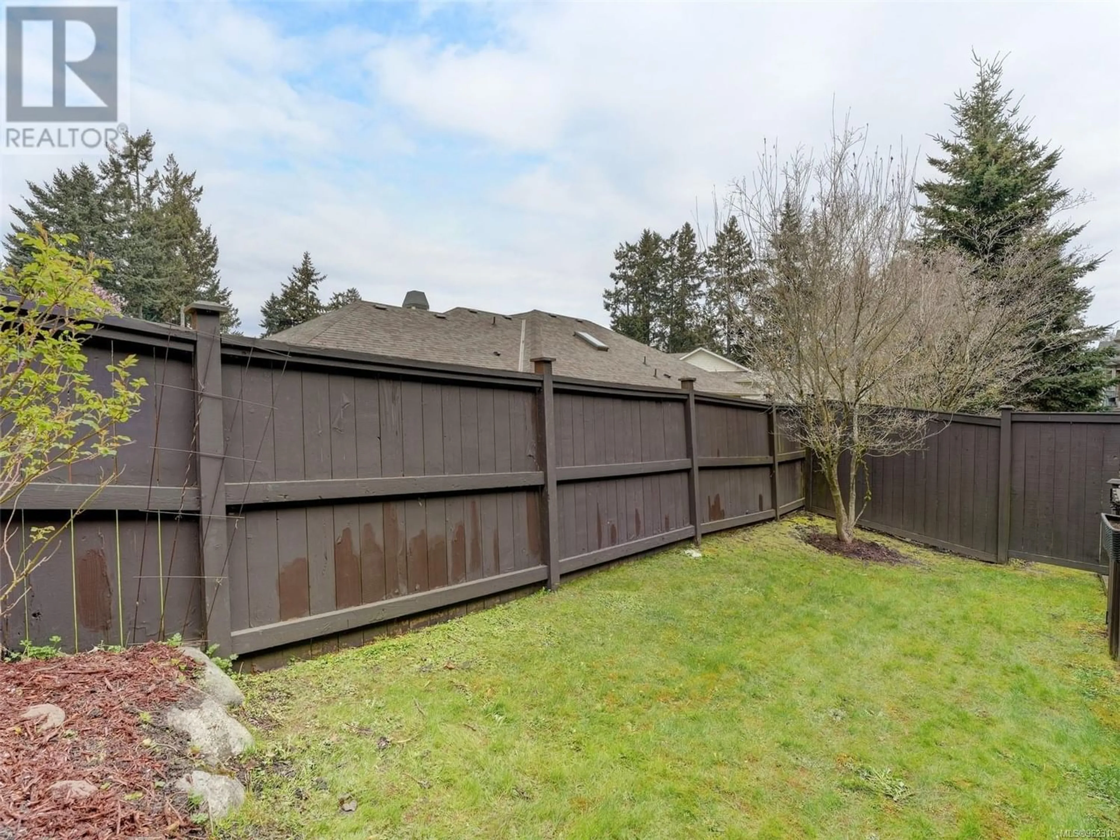 Fenced yard for B 2220 Sooke Rd, Colwood British Columbia V9B0G9