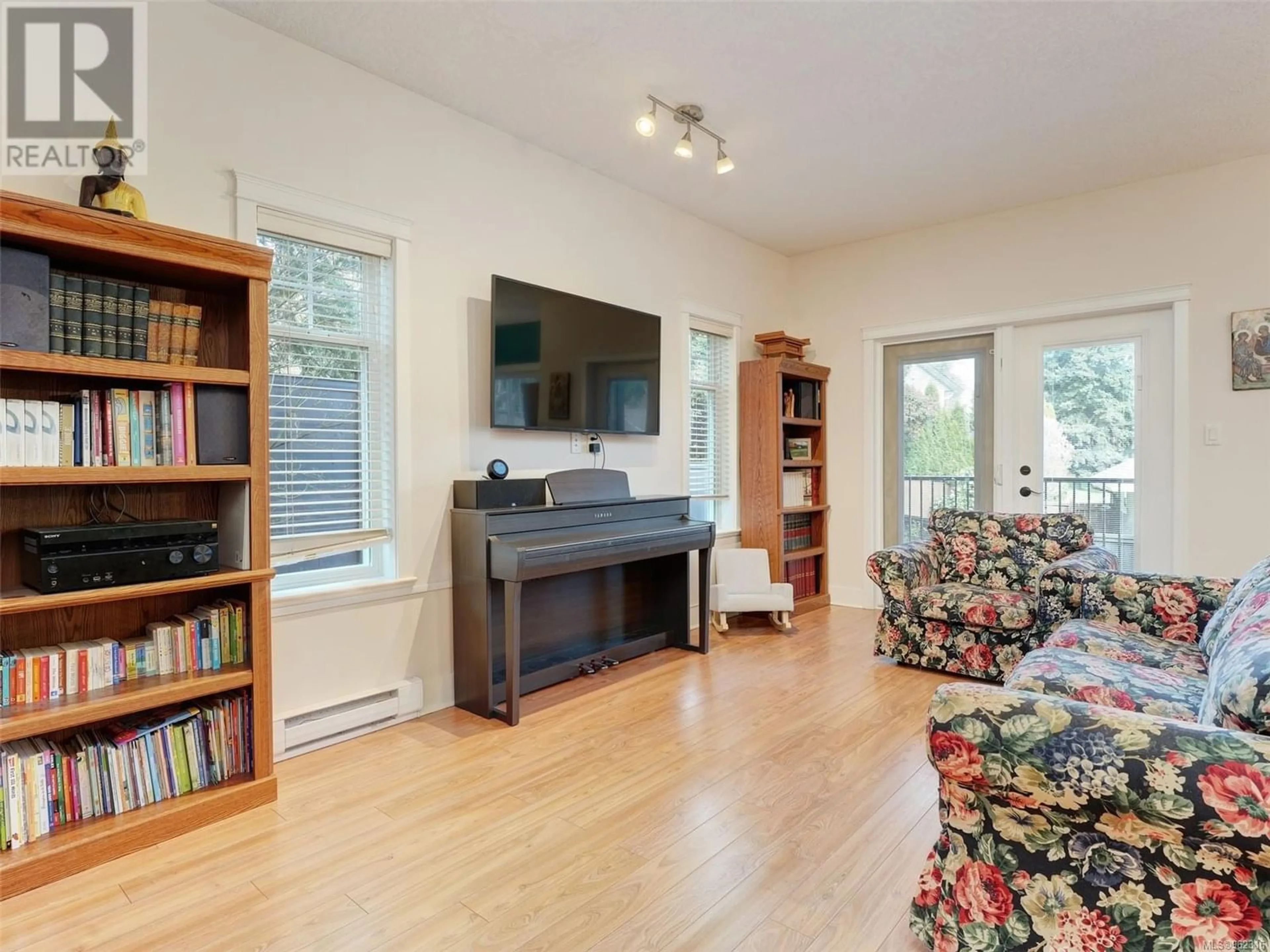 Living room for B 2220 Sooke Rd, Colwood British Columbia V9B0G9