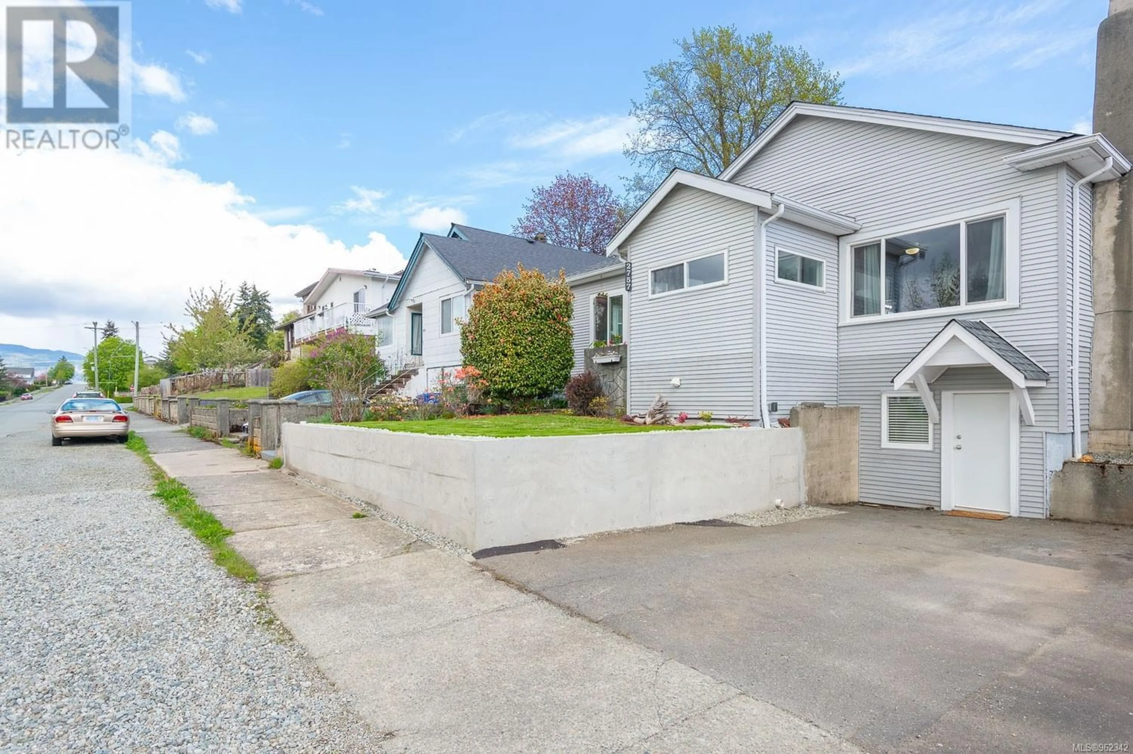 Frontside or backside of a home for 2757 6th Ave, Port Alberni British Columbia V9H2H5