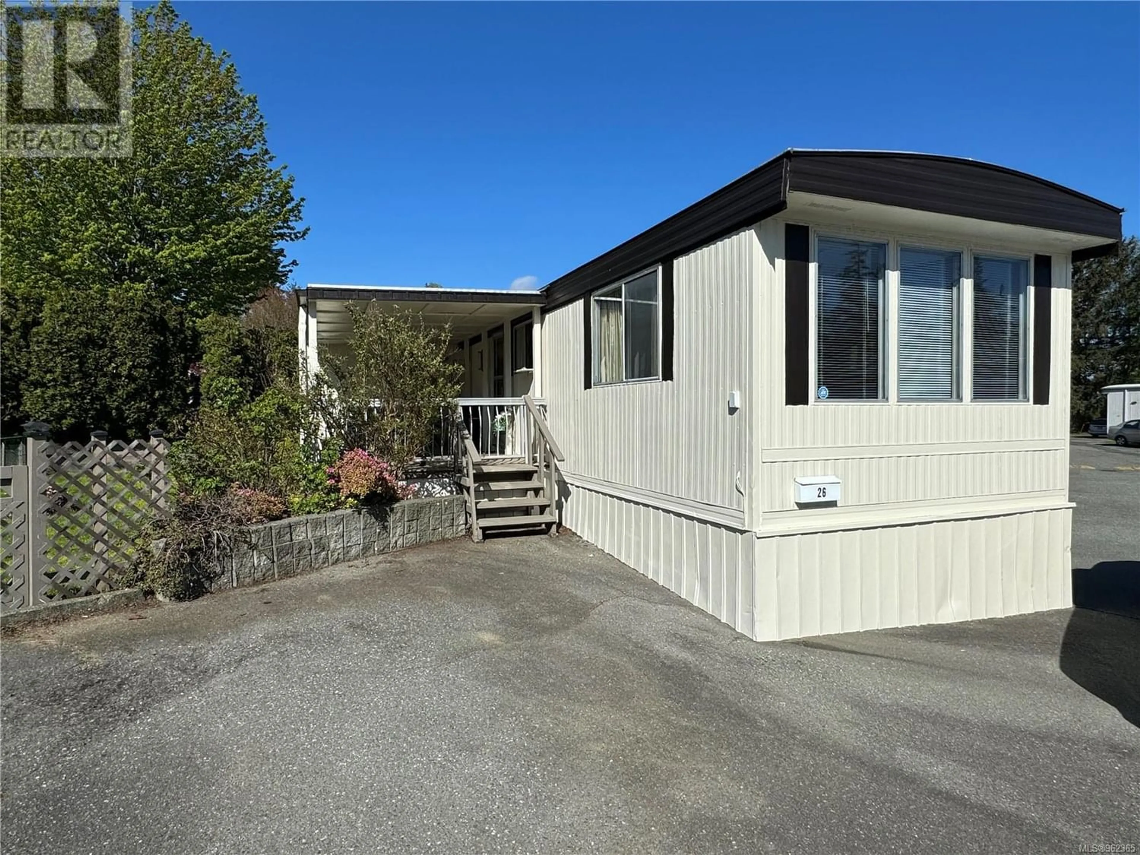 A pic from exterior of the house or condo for 26 951 Homewood Rd, Campbell River British Columbia V9W3N7