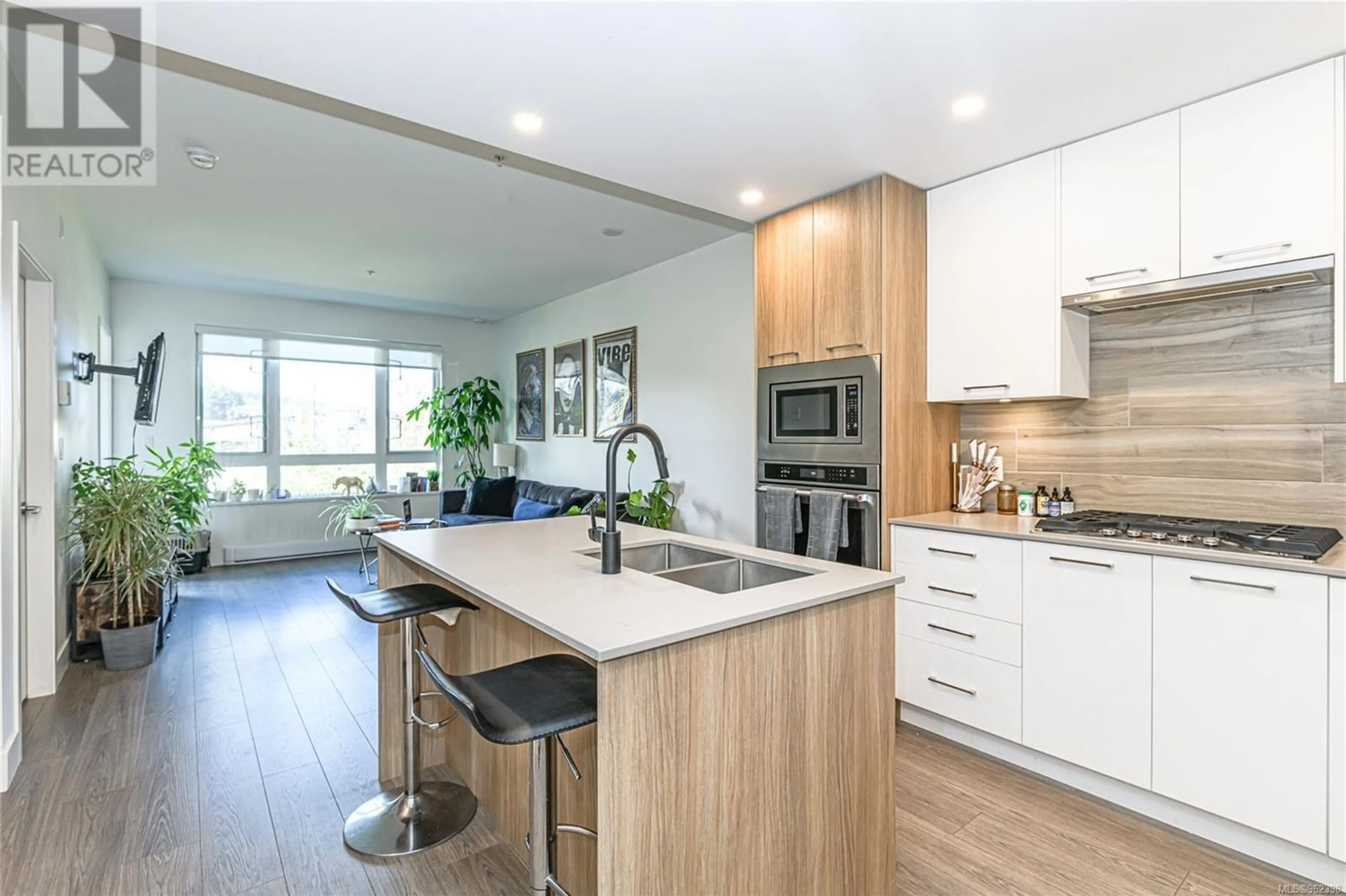 Contemporary kitchen for 214 960 Reunion Ave, Langford British Columbia V9B0W5