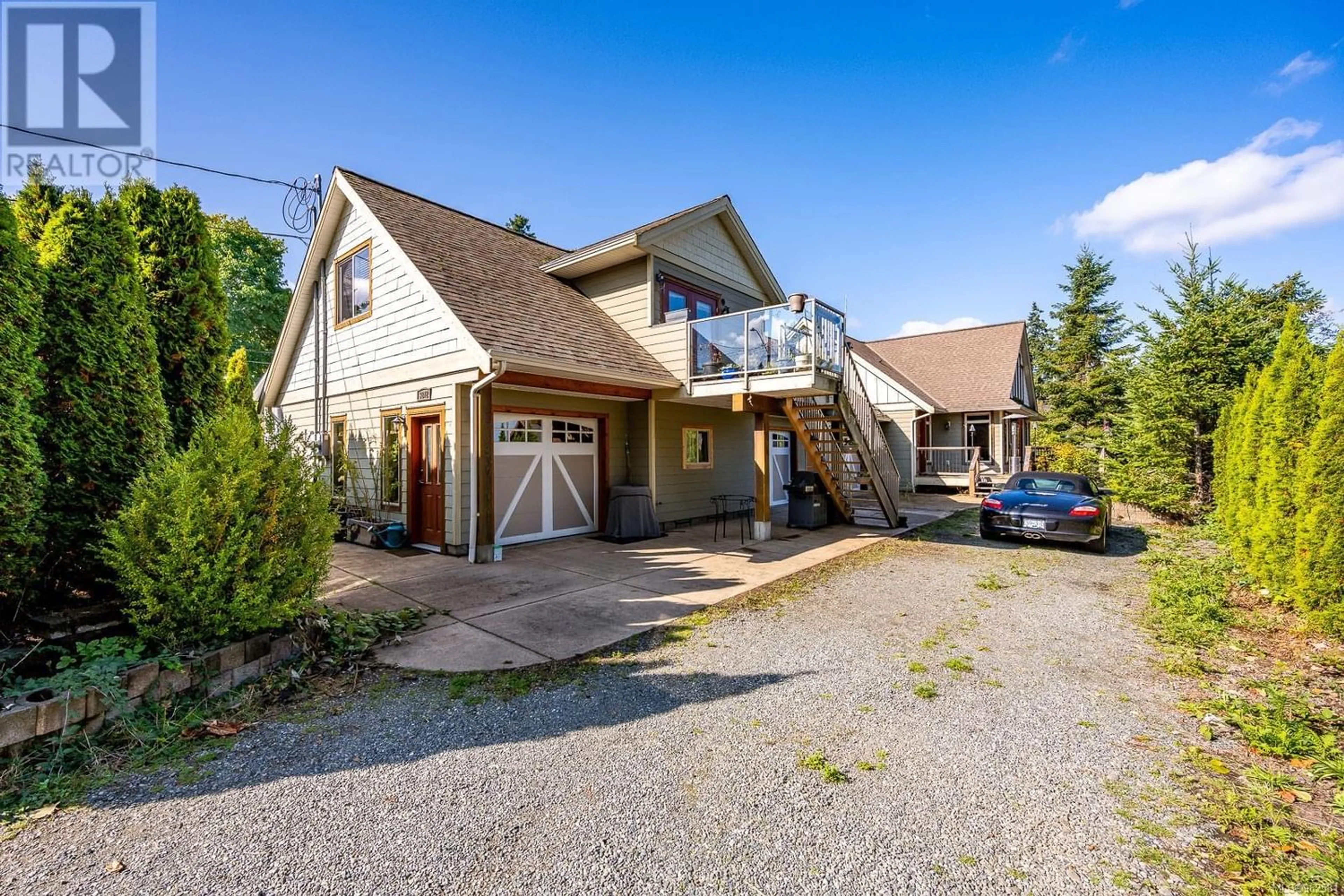 Frontside or backside of a home for 3872 Warren Ave, Royston British Columbia V0R2V0