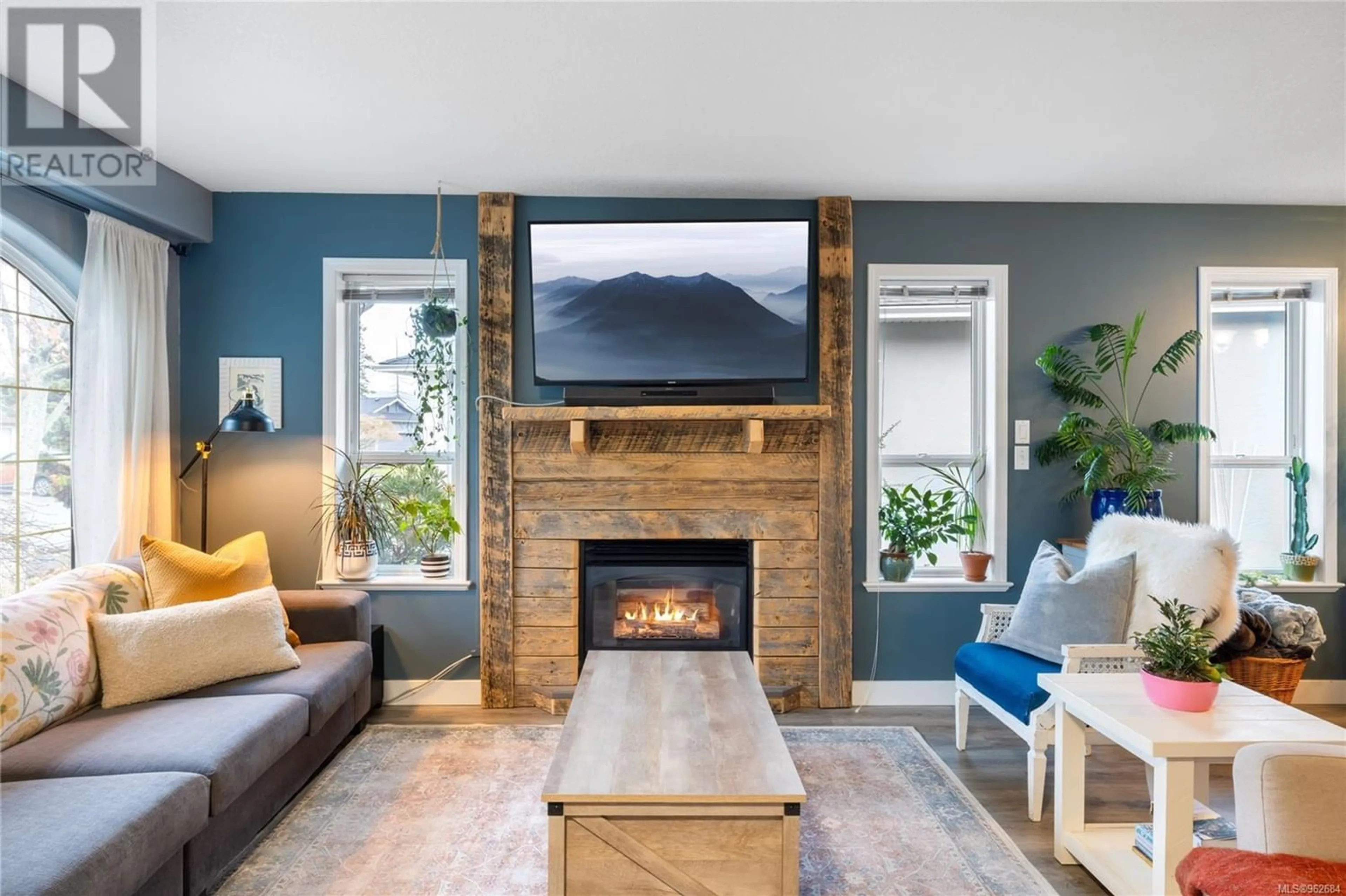 Living room for 5706 Quarry Cres, Nanaimo British Columbia V9T6H9