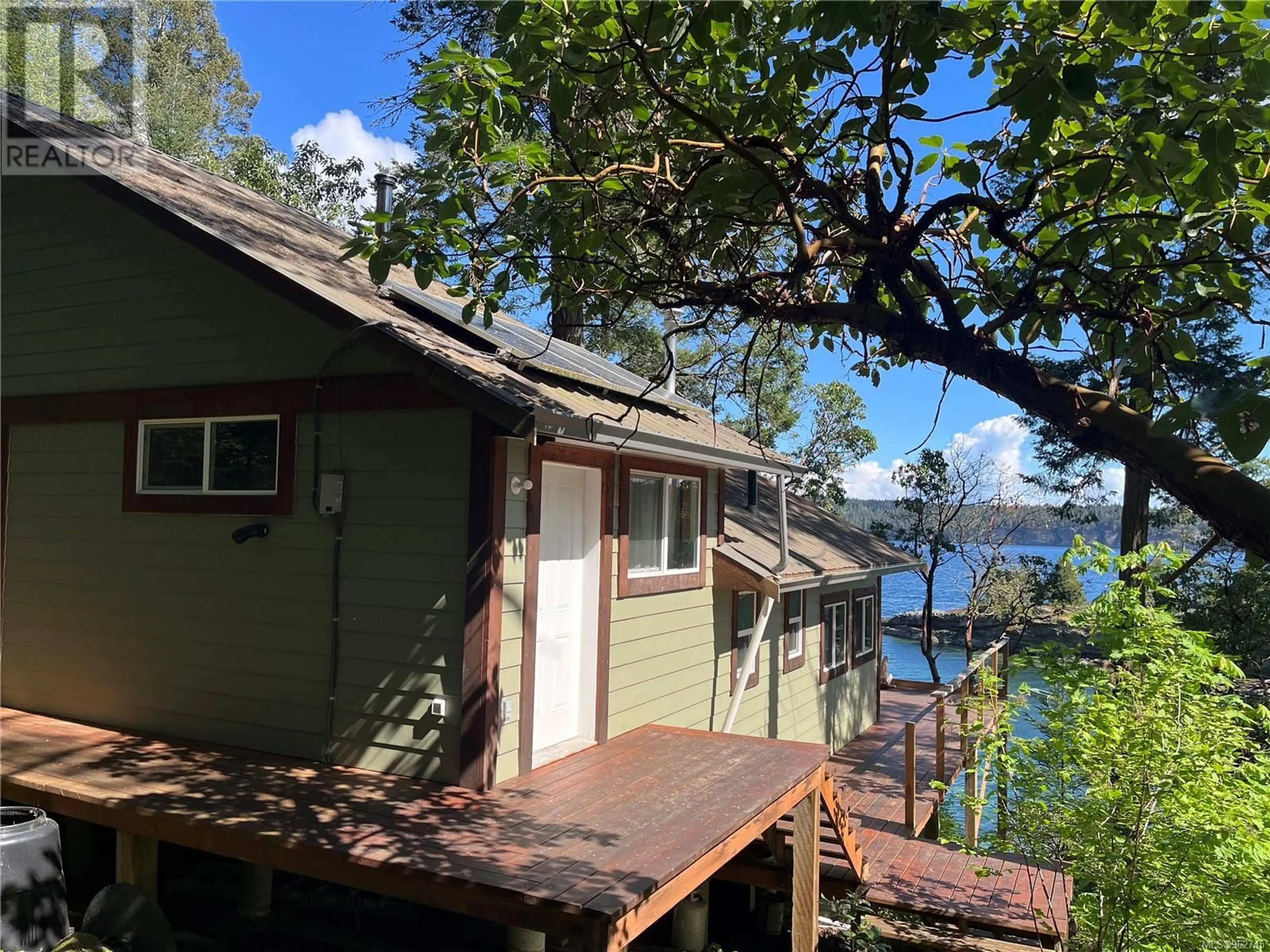 A pic from outside/outdoor area/front of a property/back of a property/a pic from drone, water/lake/river/ocean view for LT 12 RUXTON ISLAND, Ruxton Island British Columbia V0R1X7