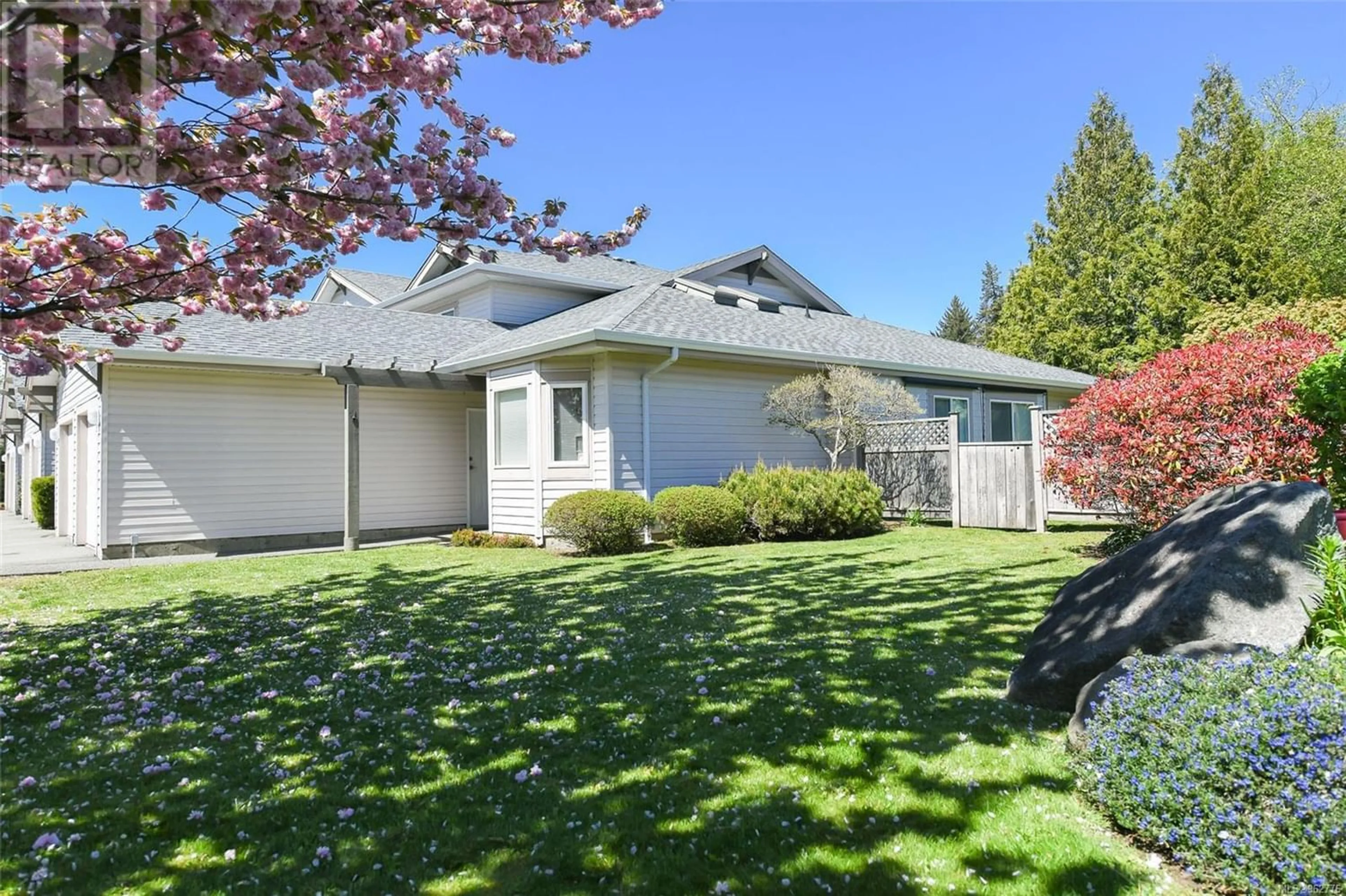 Frontside or backside of a home for 1 950 Braidwood Rd, Courtenay British Columbia V9N3R9