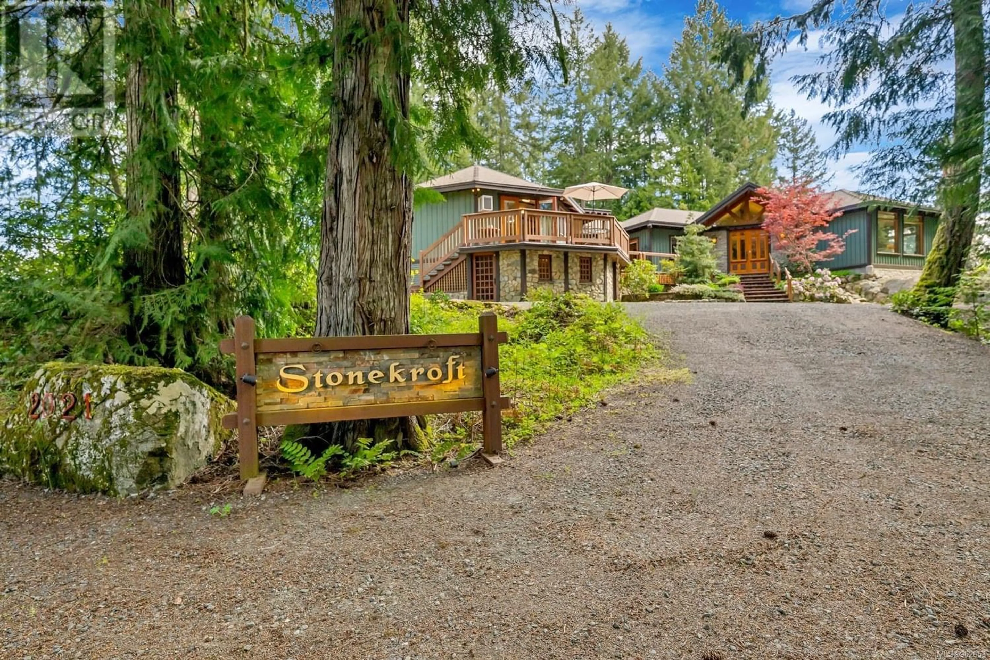 Cottage for 2021 Mable Rd, Shawnigan Lake British Columbia V0R2W3
