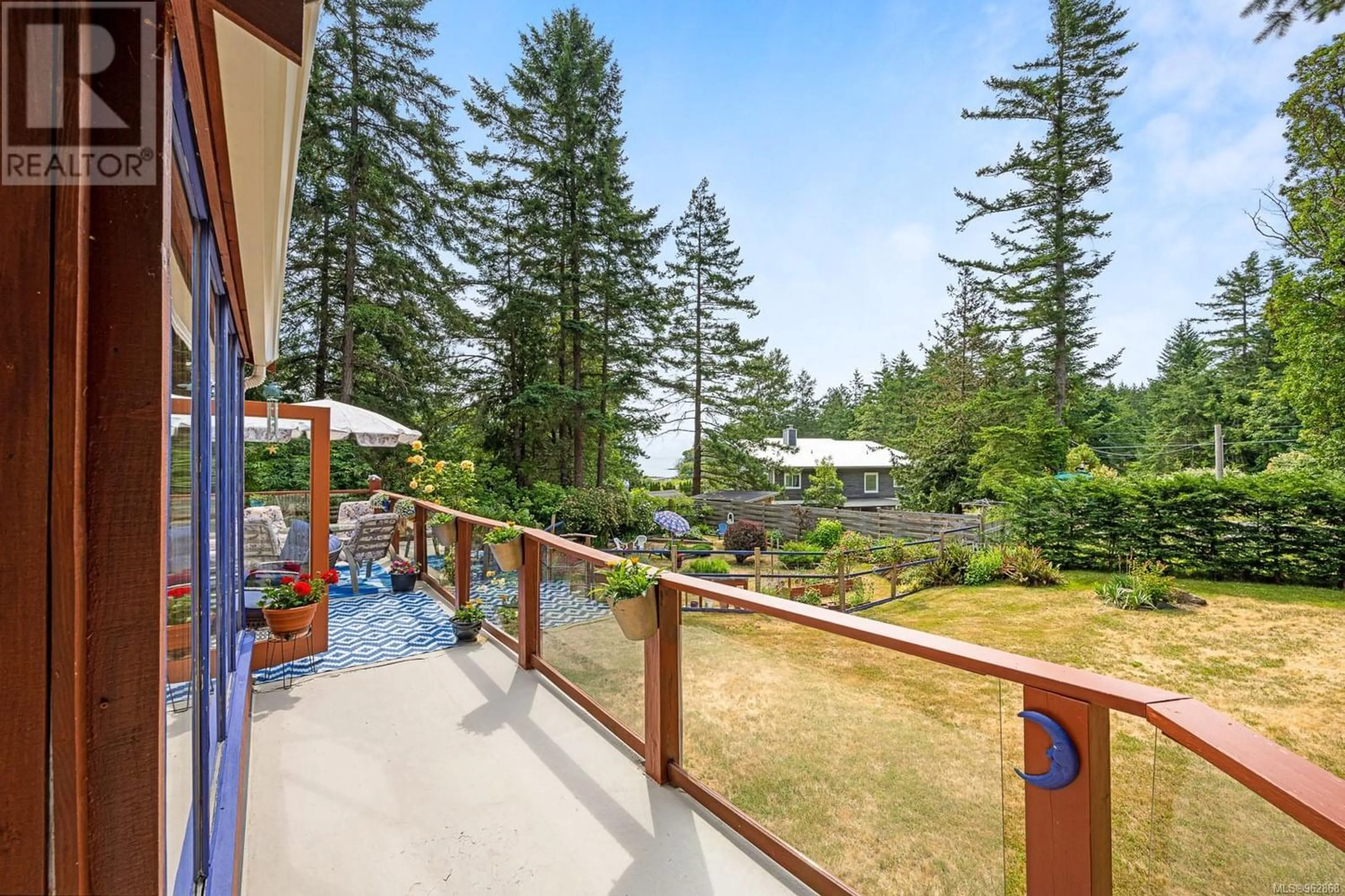 Patio for 5270 McLeod Rd, Hornby Island British Columbia V0R1Z0