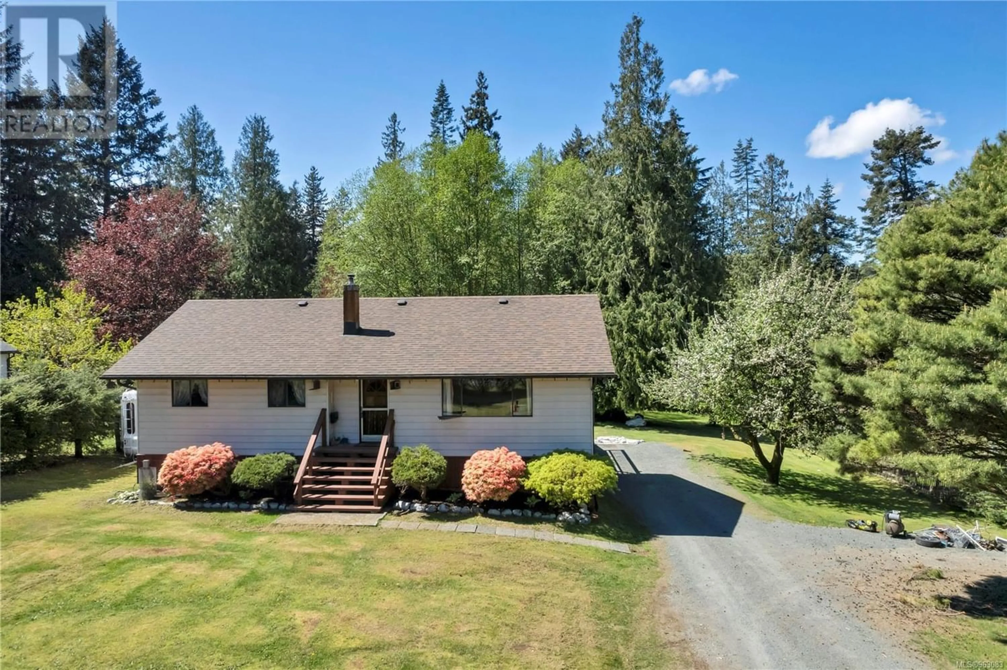Cottage for 1507 West Rd, Quadra Island British Columbia V0P1H0