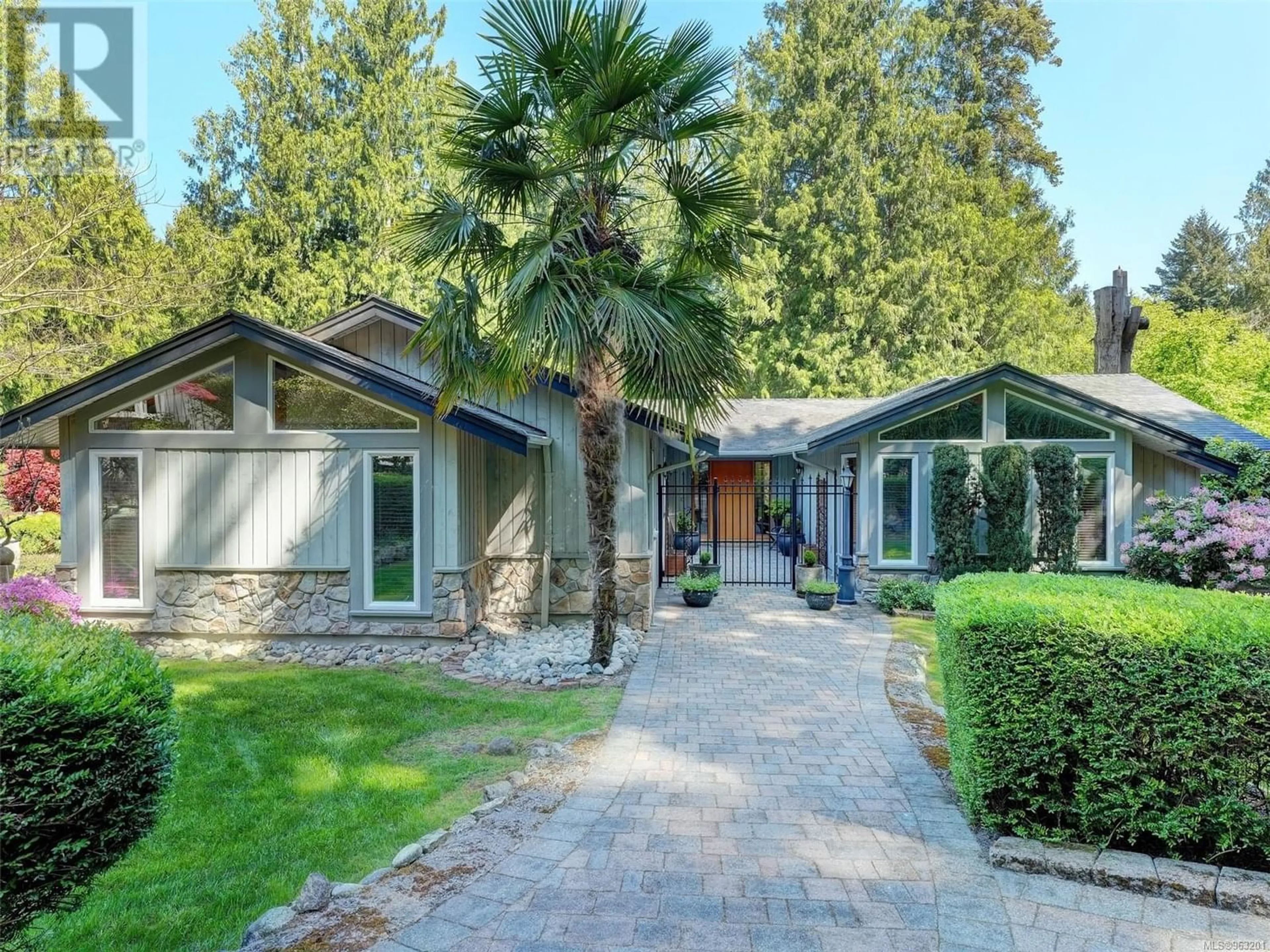 Frontside or backside of a home for 1300 CLAYTON Rd, North Saanich British Columbia V8L5V3