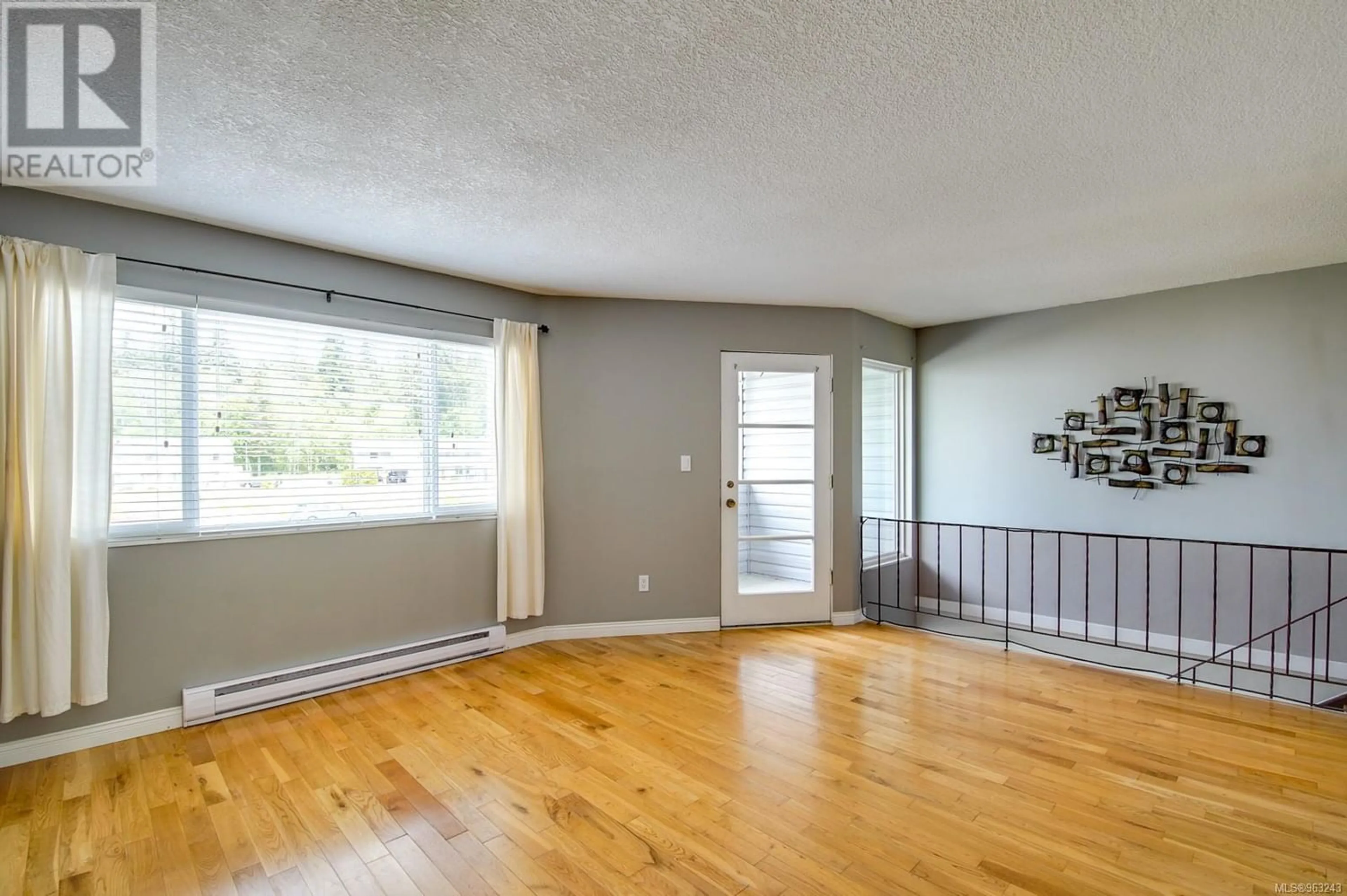 Living room for 5215 Gertrude St, Port Alberni British Columbia V9Y6L1