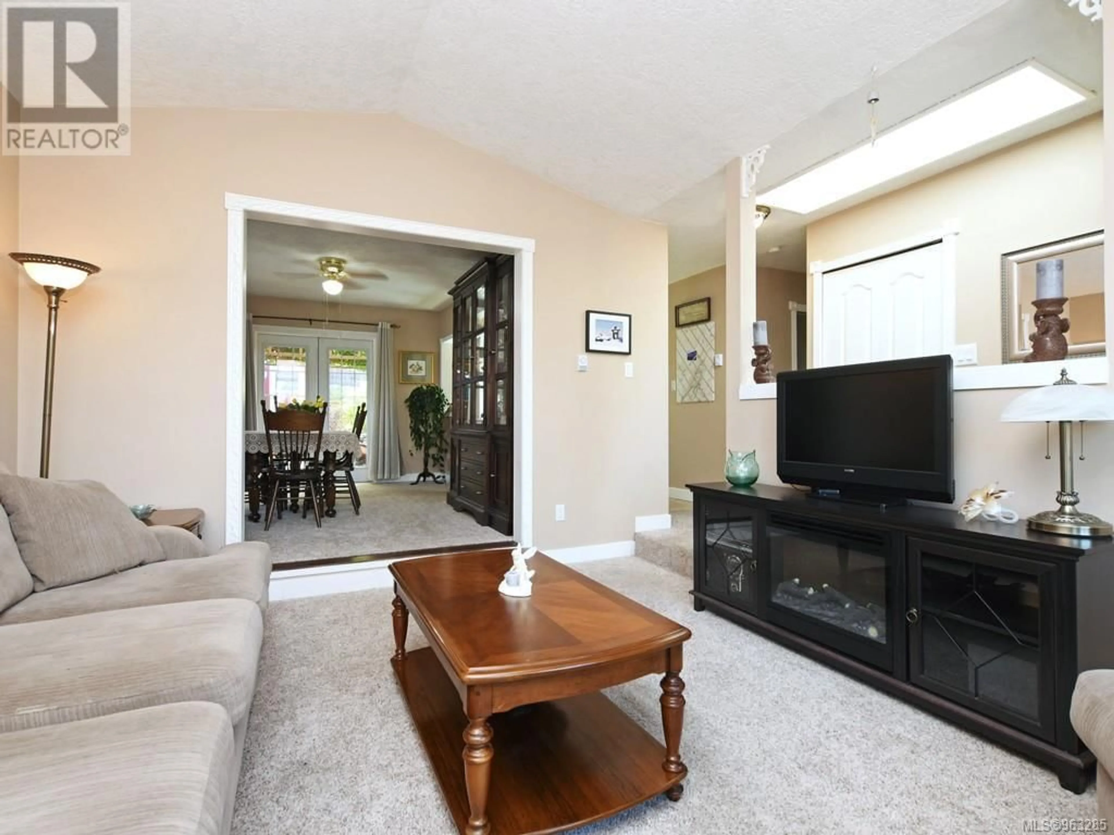 Living room for 865 Ankathem Pl, Colwood British Columbia V9B5J6