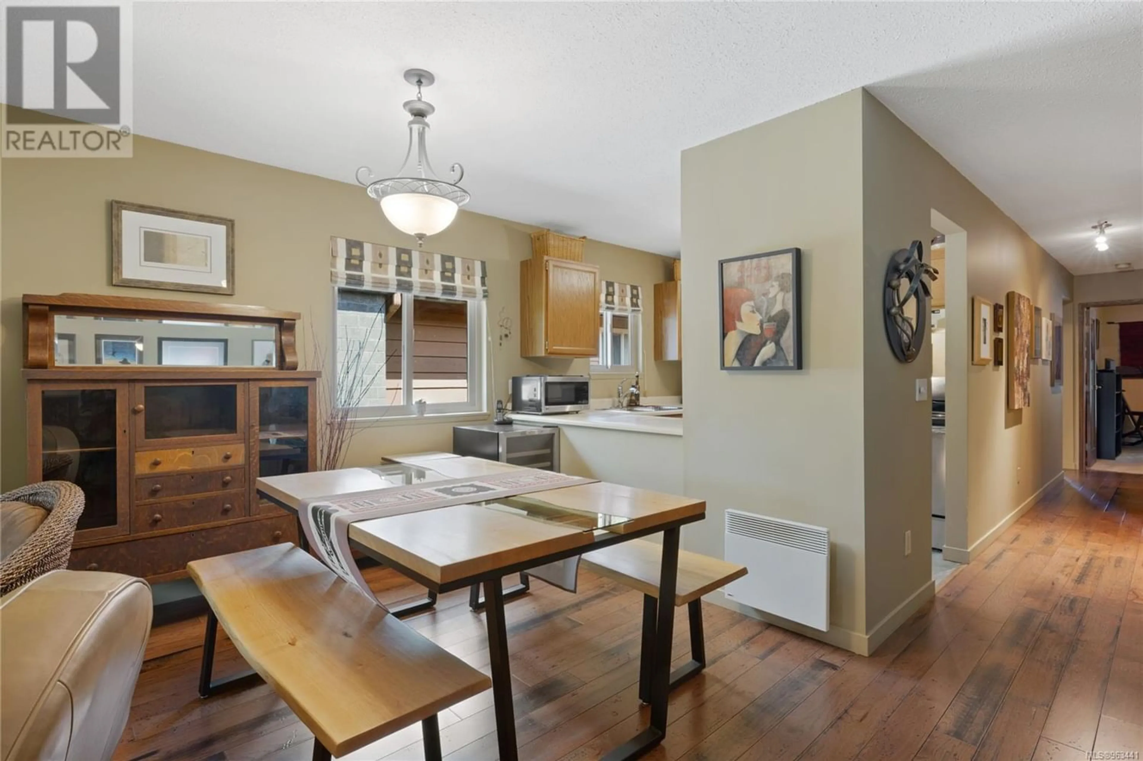 Living room, wood floors for 3718 Argyle Way, Port Alberni British Columbia V9Y8A6