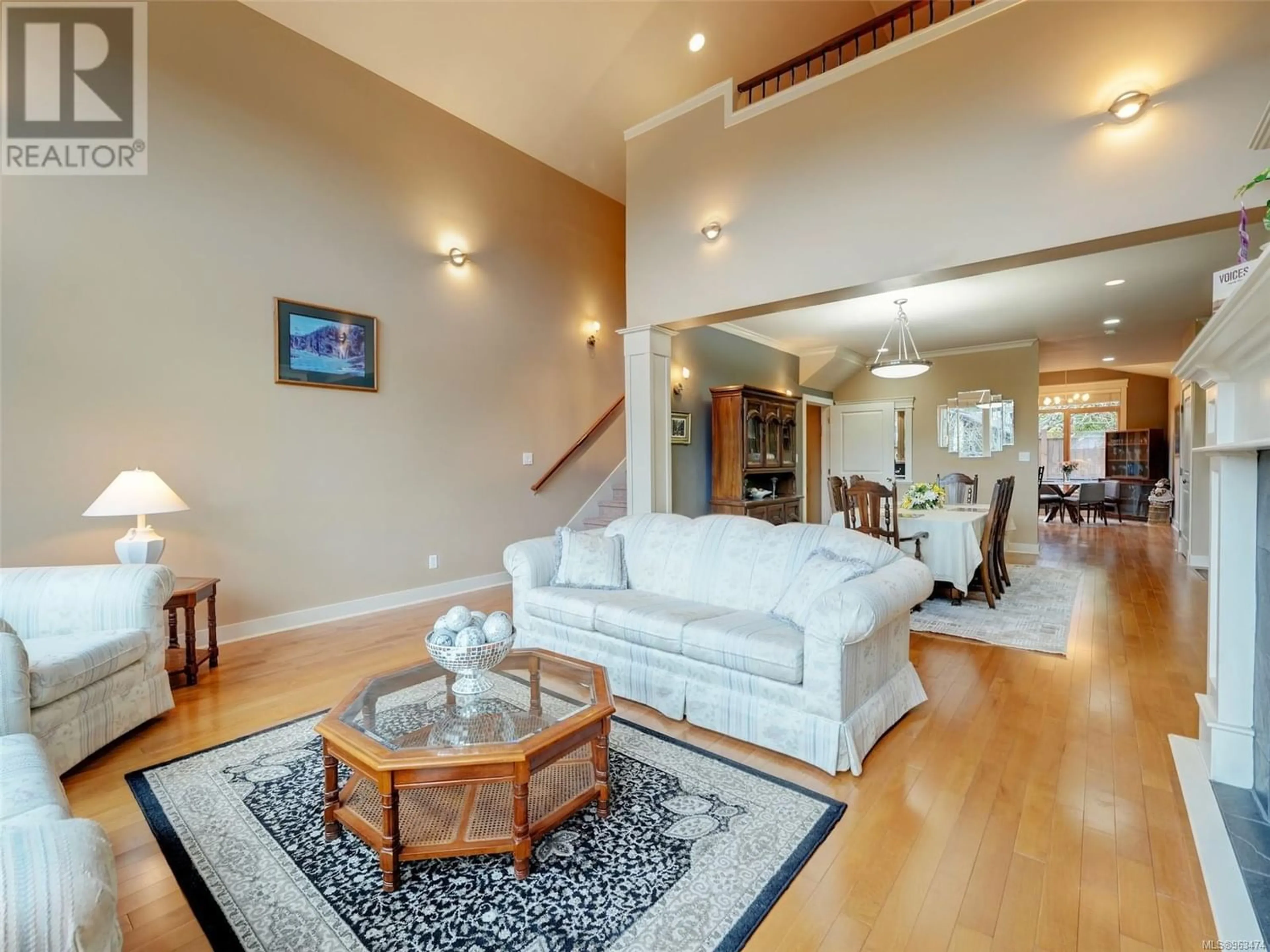 Living room for 10 630 Brookside Rd, Colwood British Columbia V9C0B3