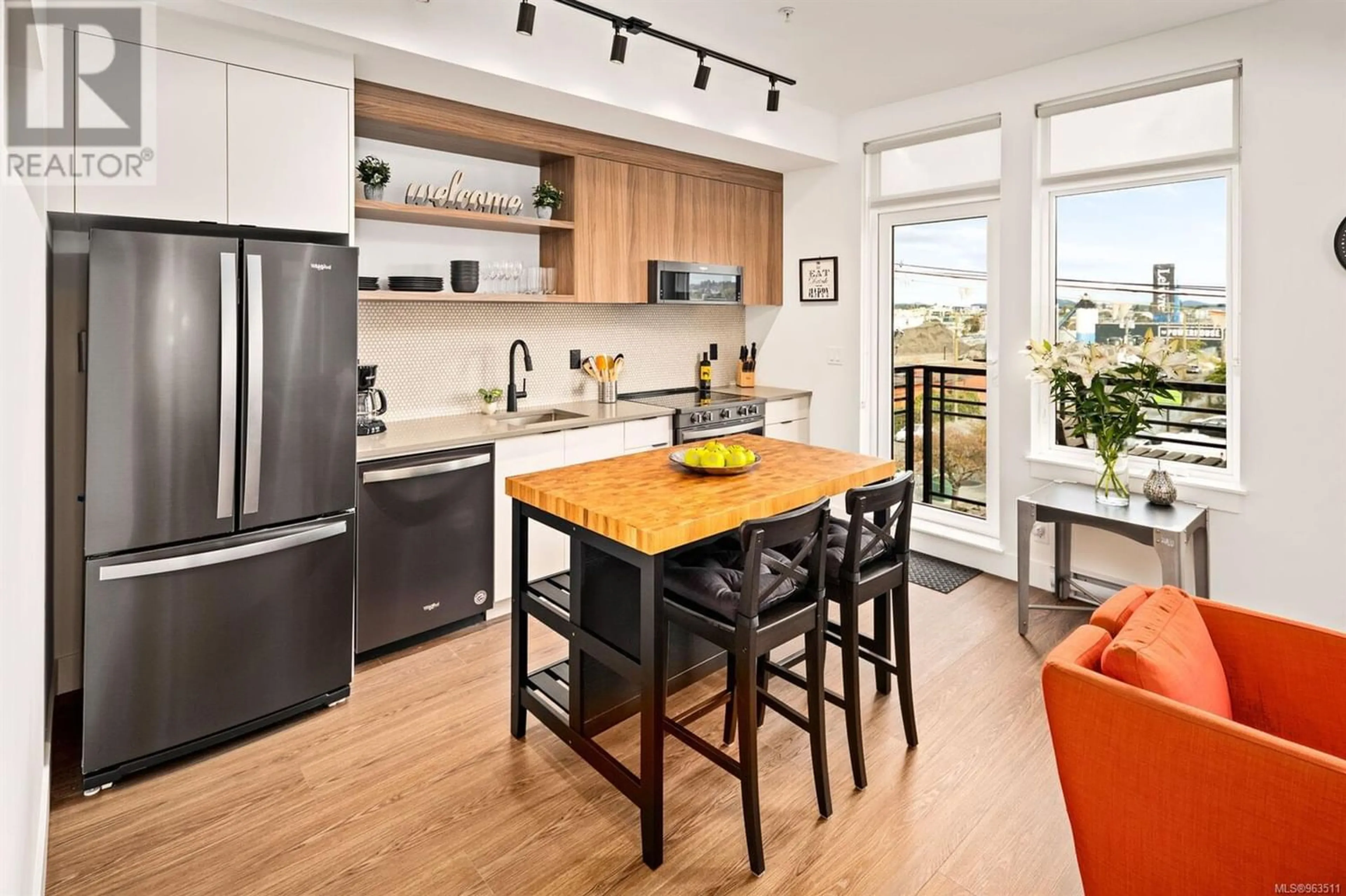 Contemporary kitchen for 403 515 Chatham St, Victoria British Columbia V8T0C8