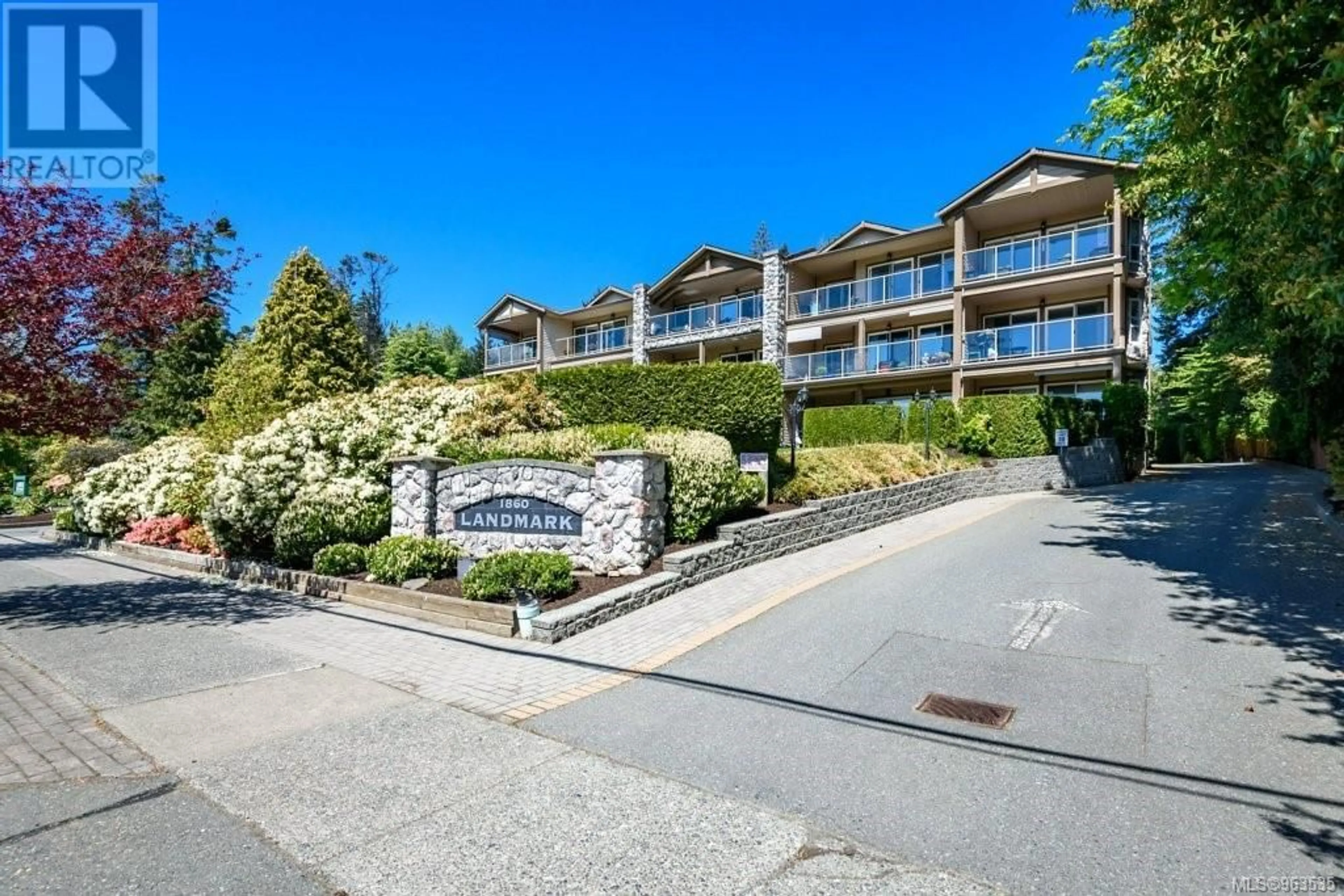 A pic from exterior of the house or condo for 105 1860 Comox Ave, Comox British Columbia V9N3M7