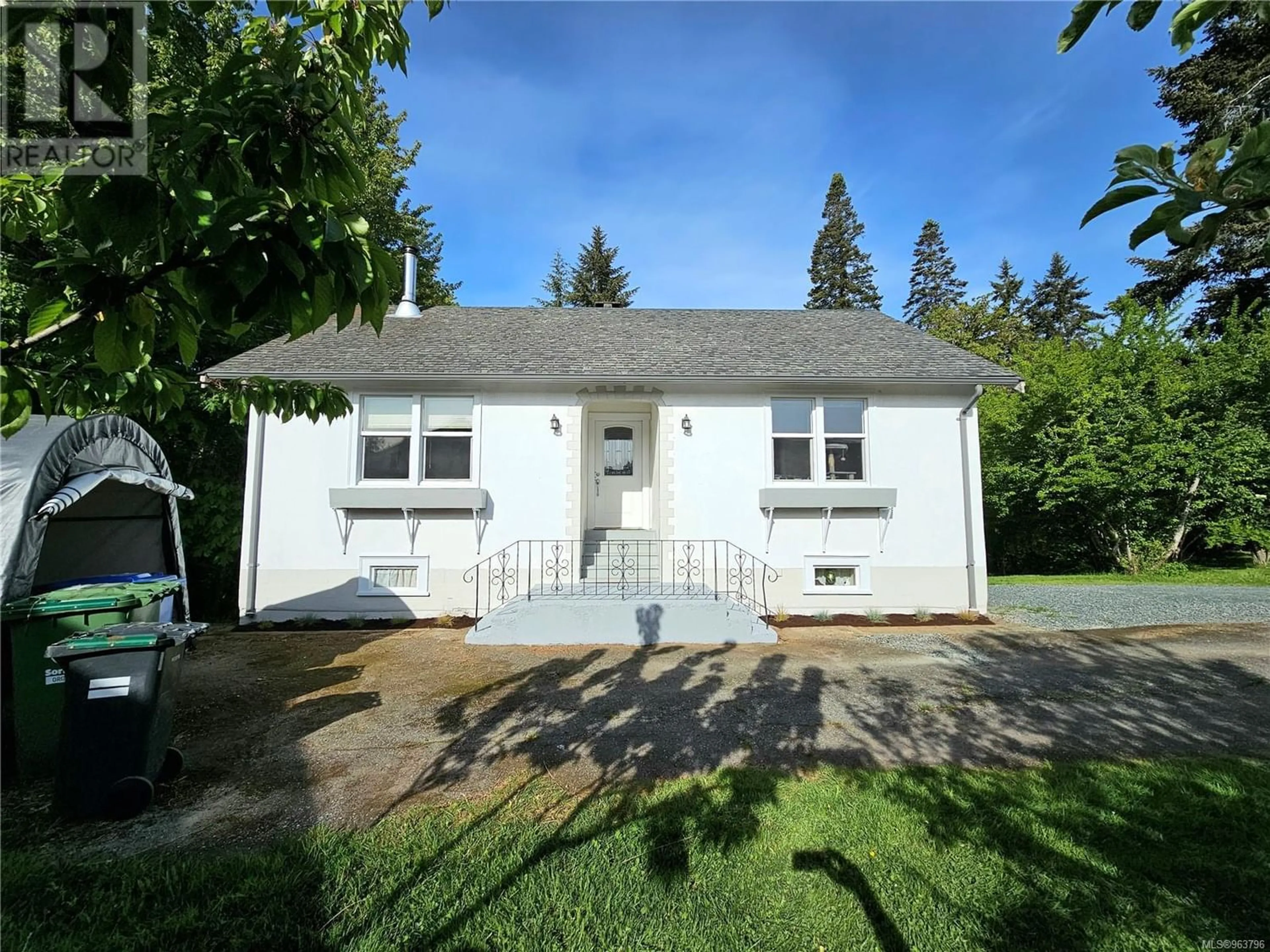 Cottage for 5390 Otter Pl, Port Alberni British Columbia V9Y8X7