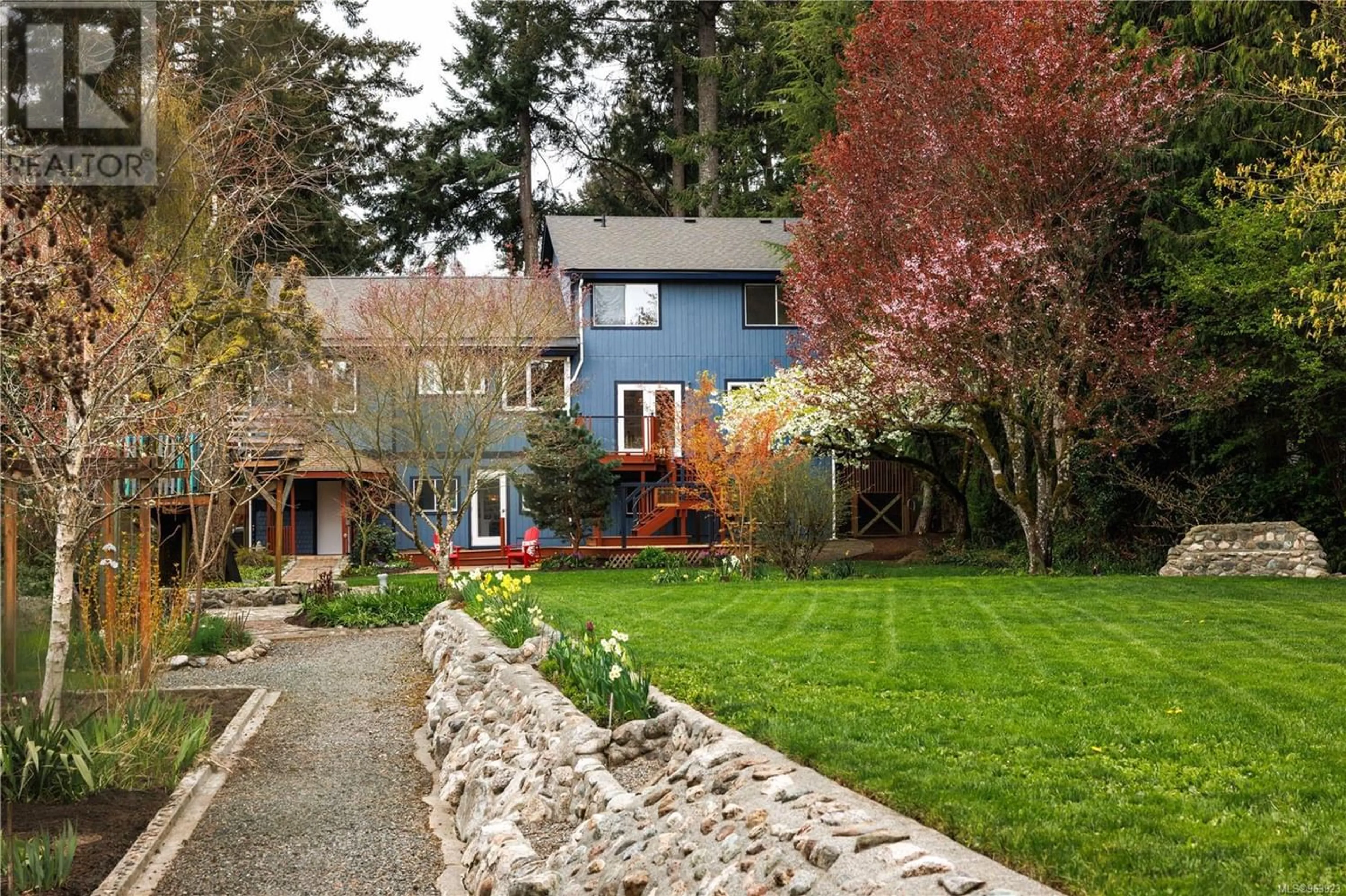 Frontside or backside of a home for 600 Cromar Rd, North Saanich British Columbia V8L5M5