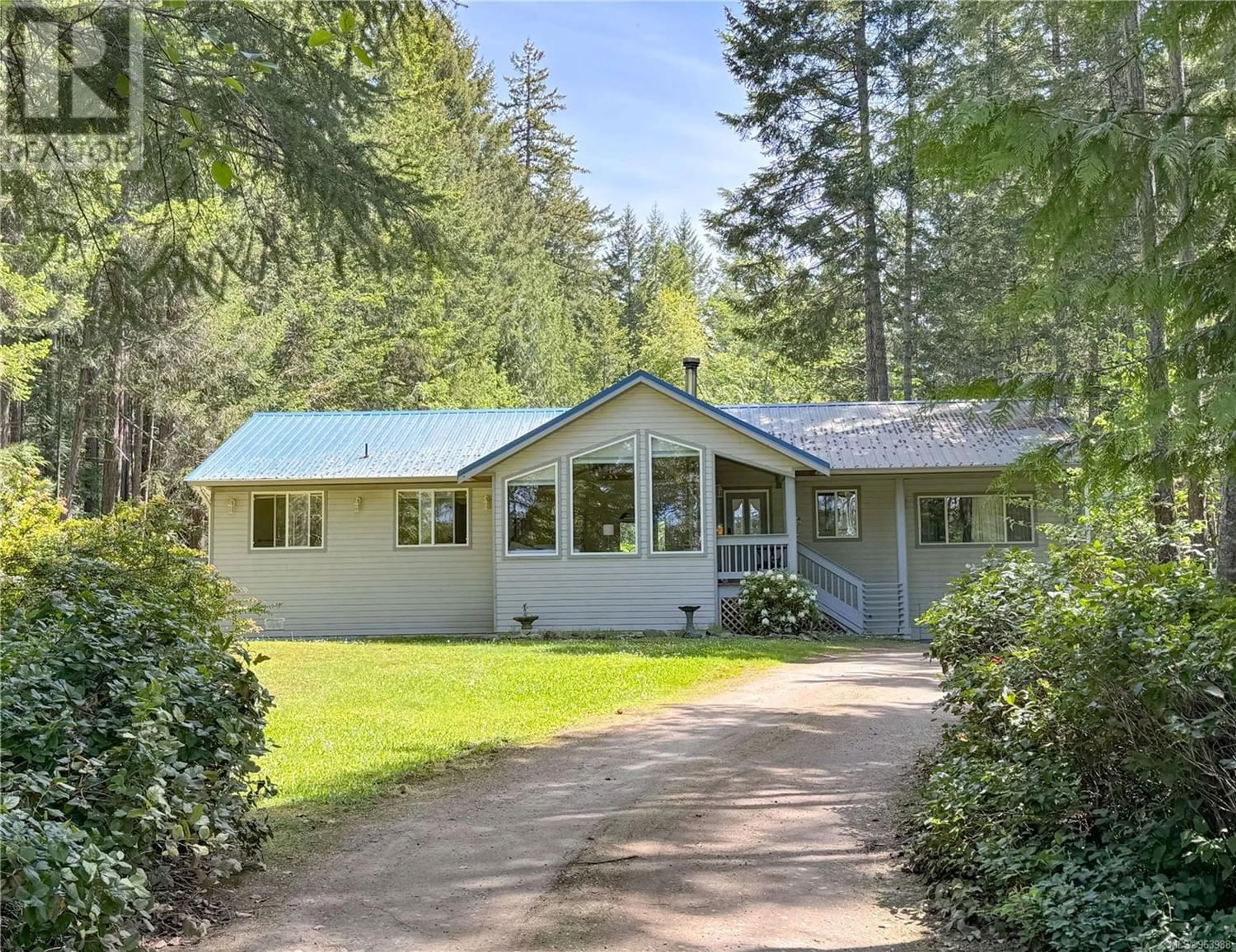 Cottage for 904 Redwood Rd, Gabriola Island British Columbia V0R1X4