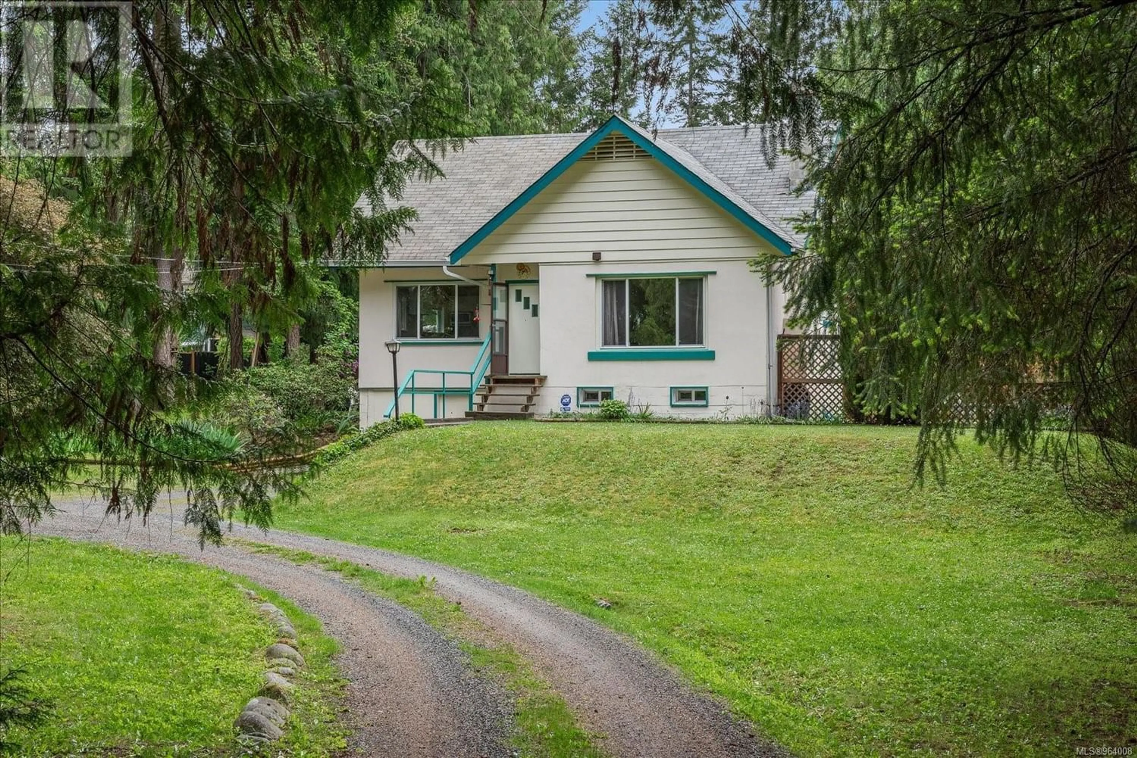 Cottage for 2207 Hemer Rd, Nanaimo British Columbia V9X1G4